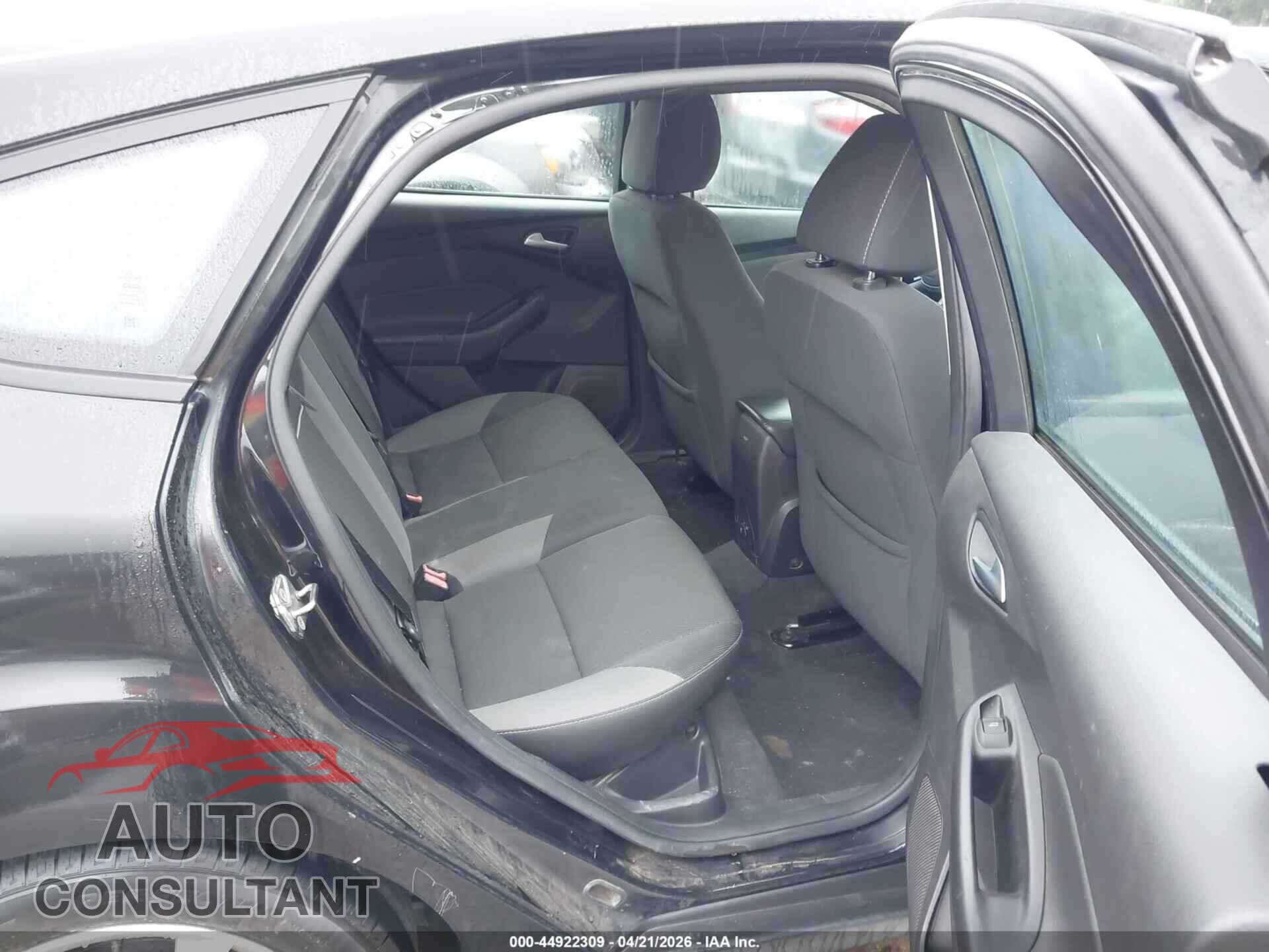 FORD FOCUS 2013 - 1FADP3K25DL227112