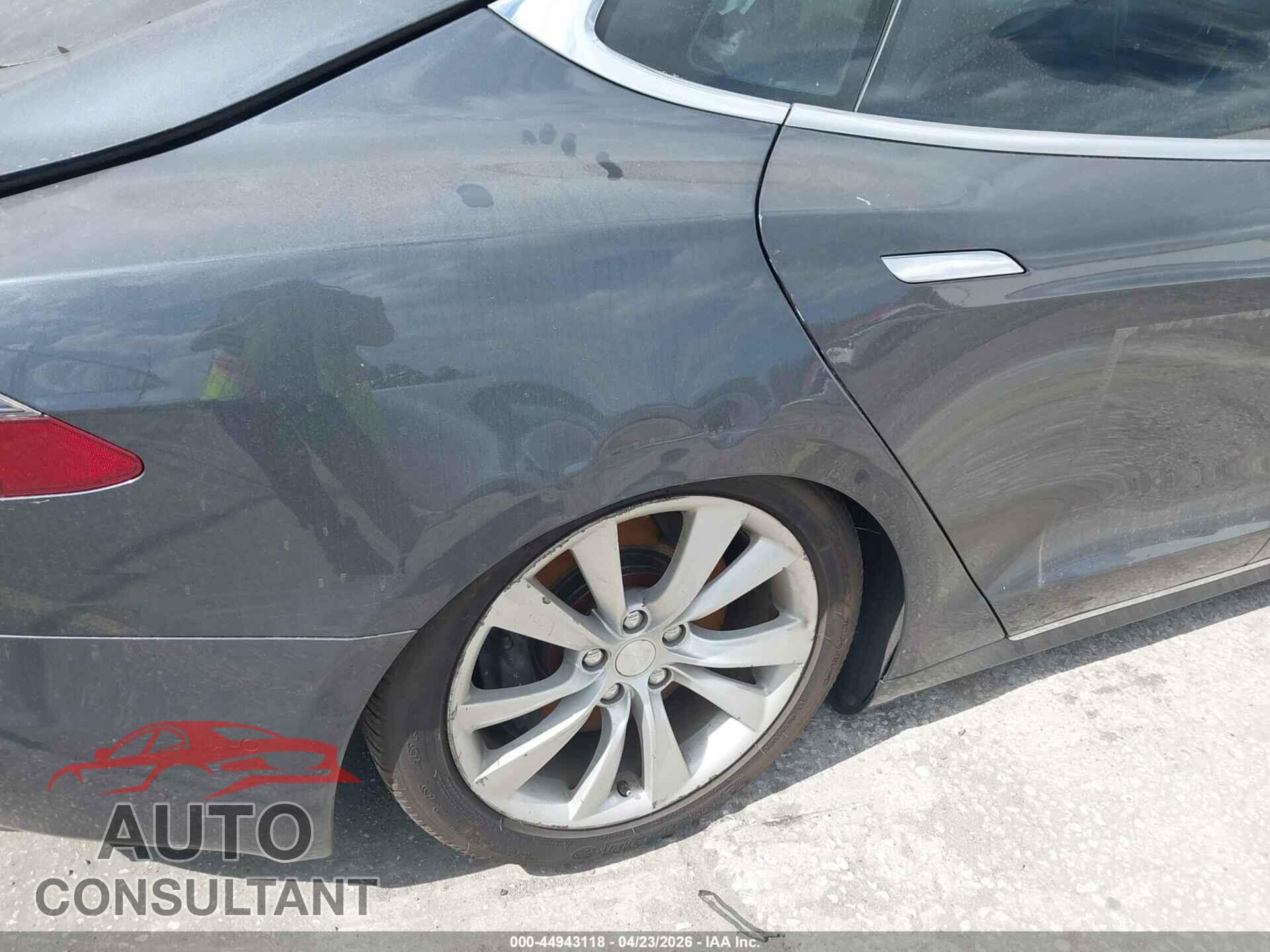 TESLA MODEL S 2016 - 5YJSA1E29GF145331