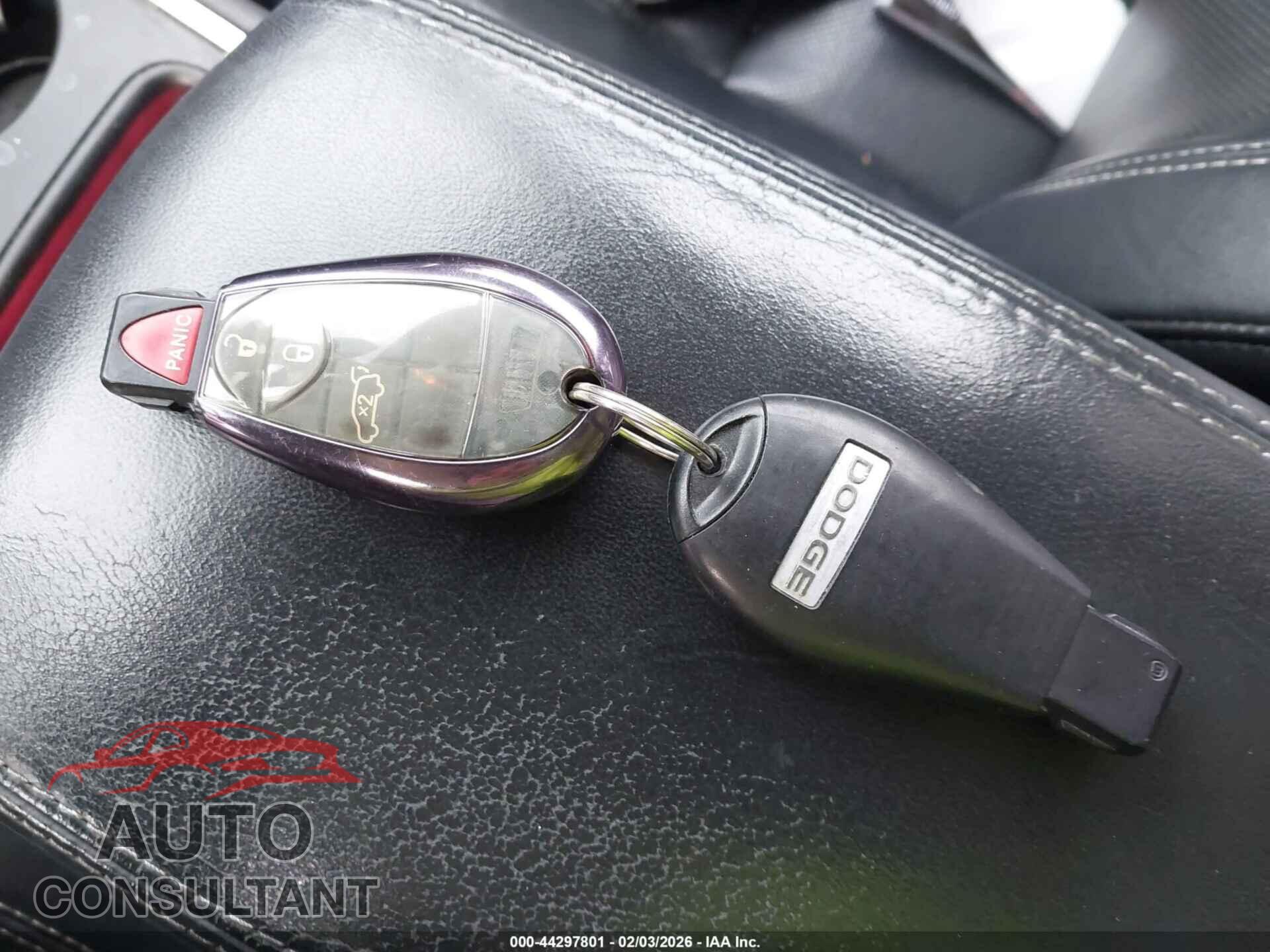 DODGE DURANGO 2013 - 1C4RDJEG4DC632818
