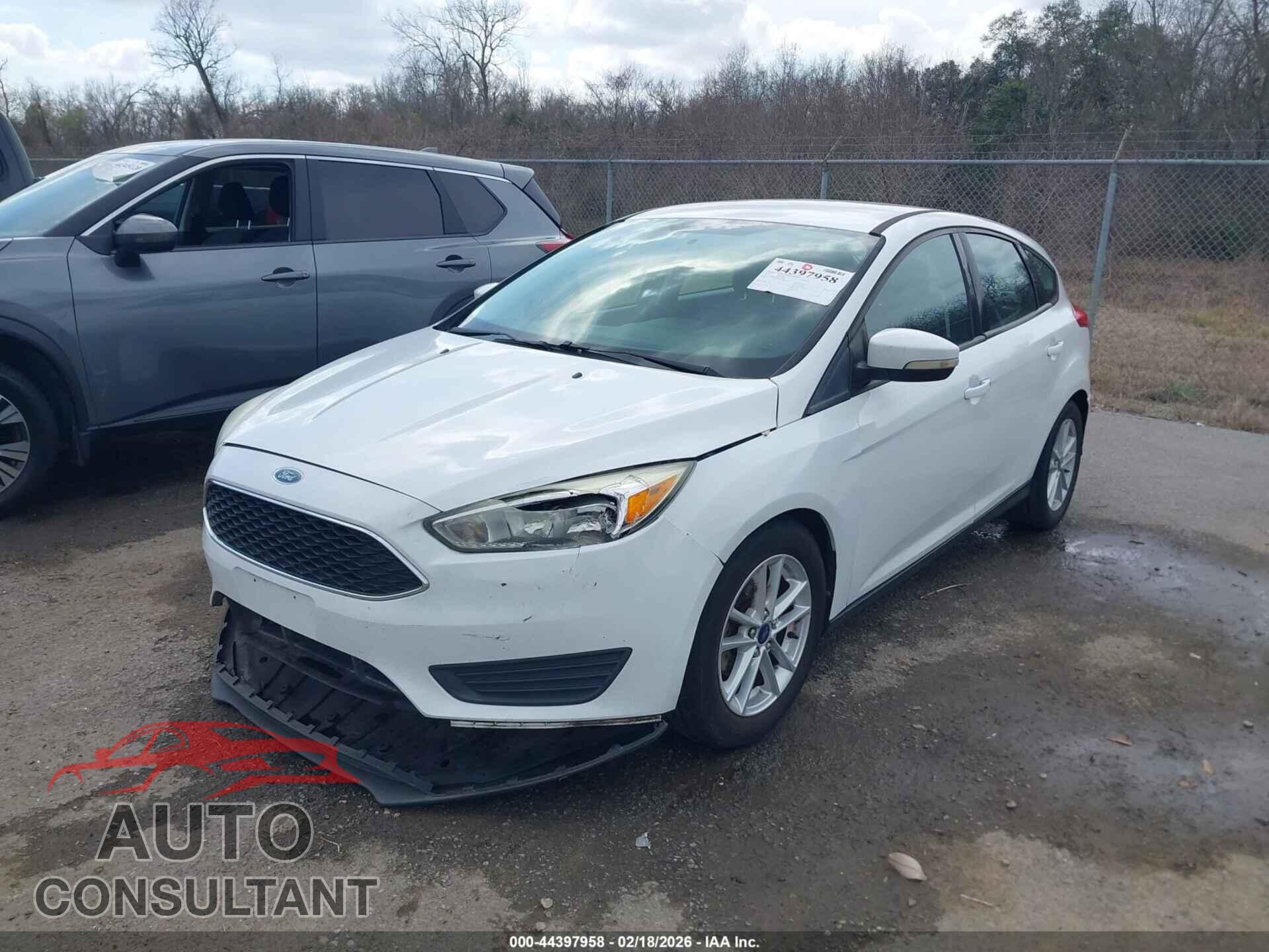 FORD FOCUS 2015 - 1FADP3K21FL223089