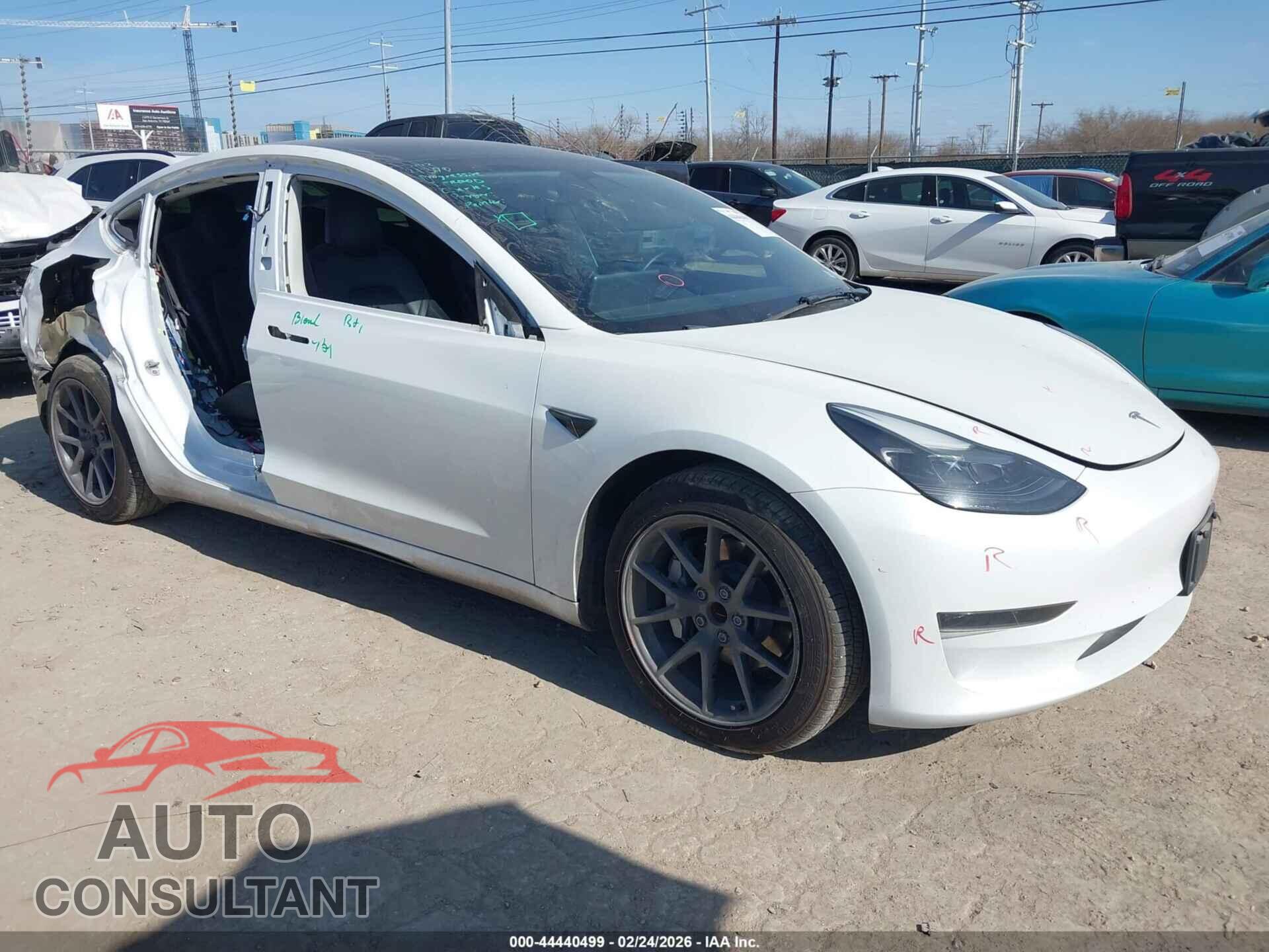 TESLA MODEL 3 2023 - 5YJ3E1EA0PF401226