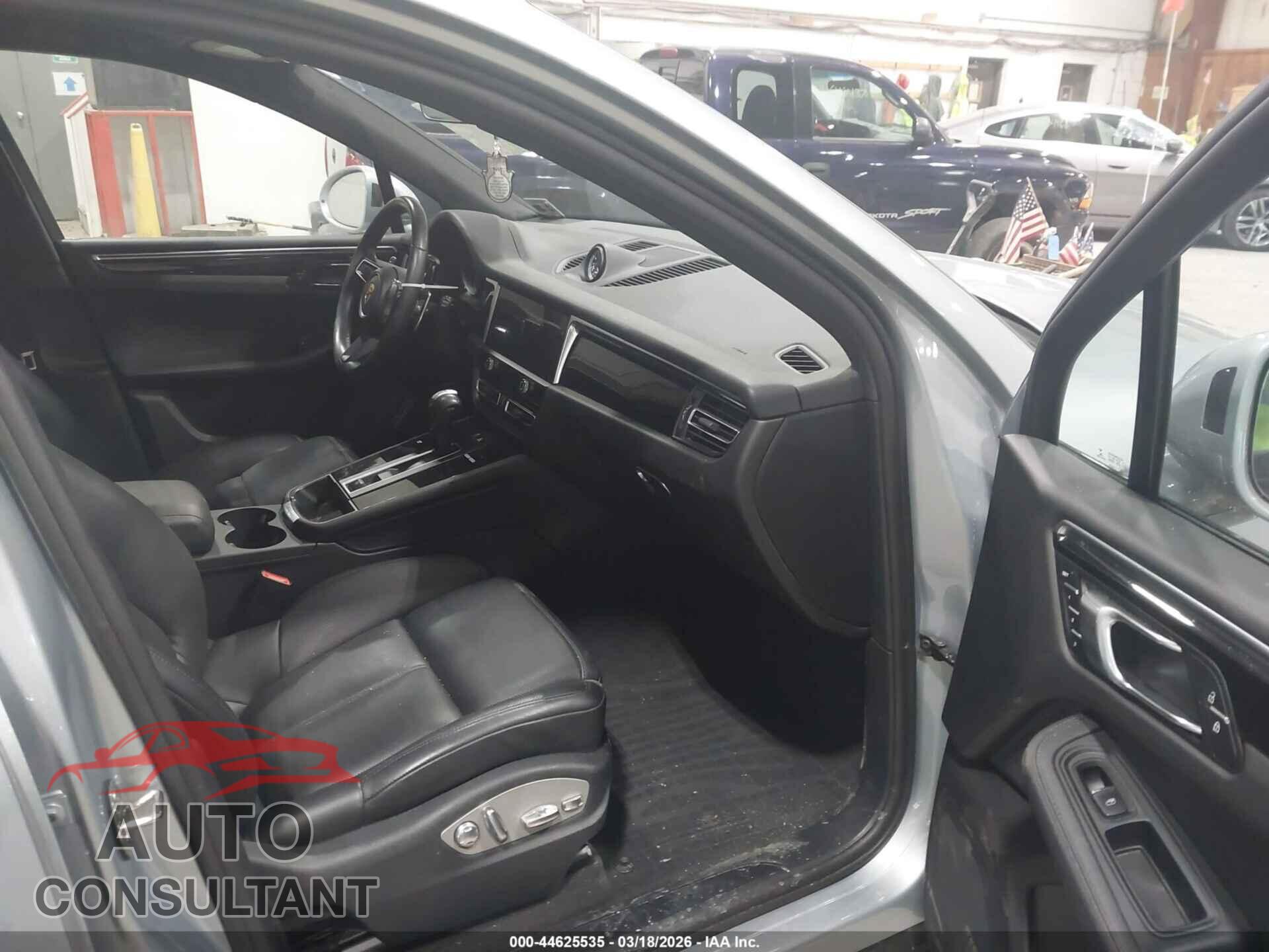 PORSCHE MACAN 2023 - WP1AA2A58PLB11426