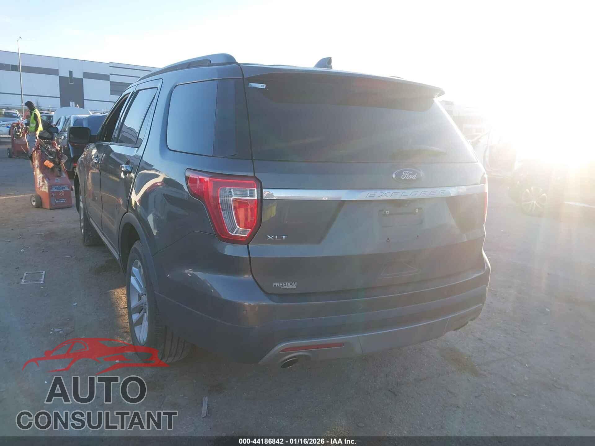FORD EXPLORER 2017 - 1FM5K7D80HGB07010