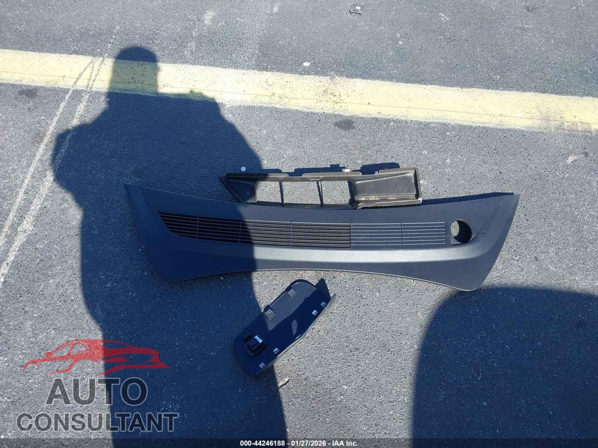 TESLA MODEL 3 2018 - 5YJ3E1EA4JF077382