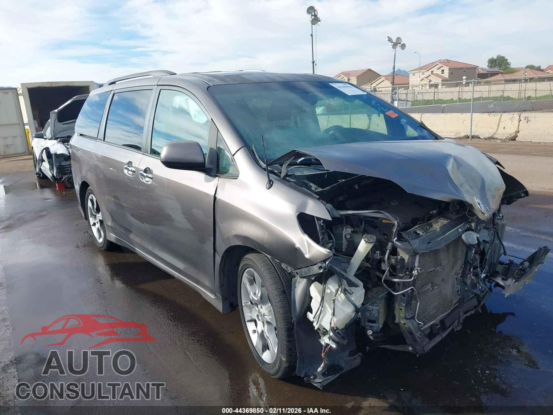 TOYOTA SIENNA 2013 - 5TDXK3DC8DS294183