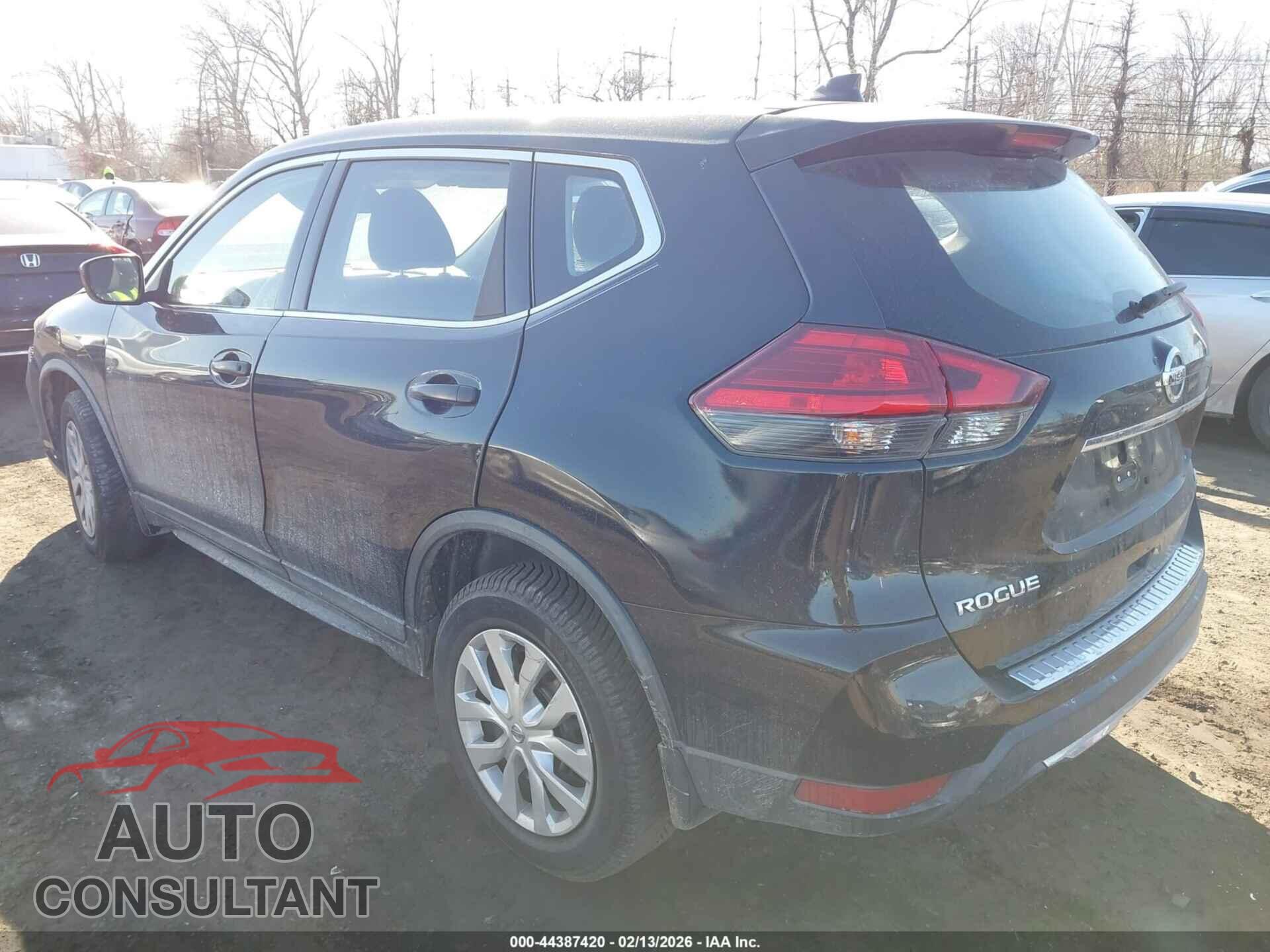 NISSAN ROGUE 2017 - KNMAT2MV9HP616263