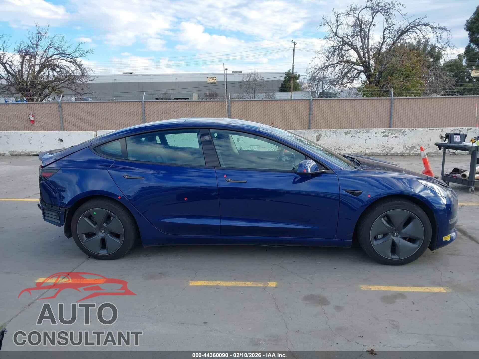 TESLA MODEL 3 2022 - 5YJ3E1EB3NF244975