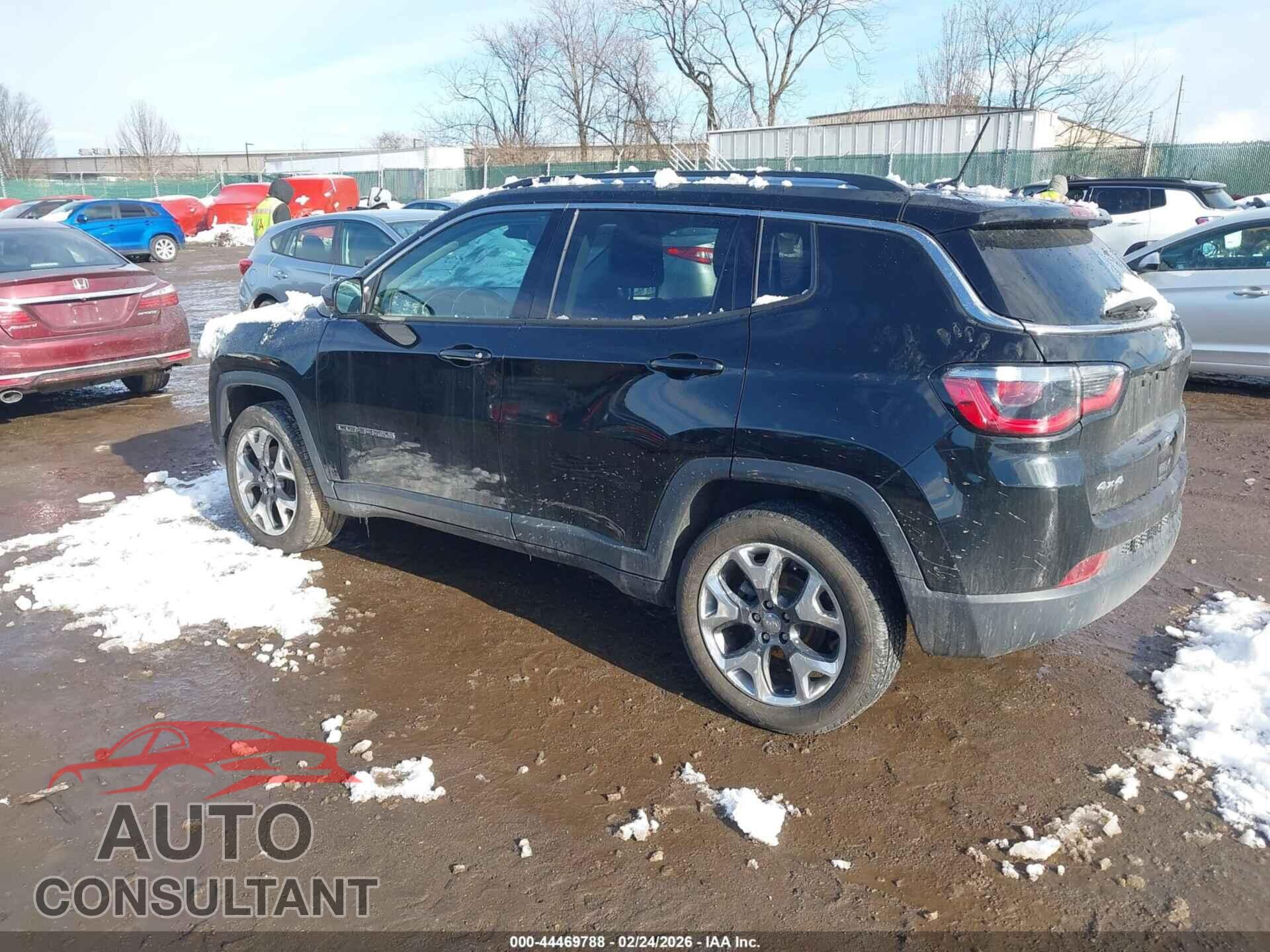 JEEP COMPASS 2018 - 3C4NJDCB3JT341372