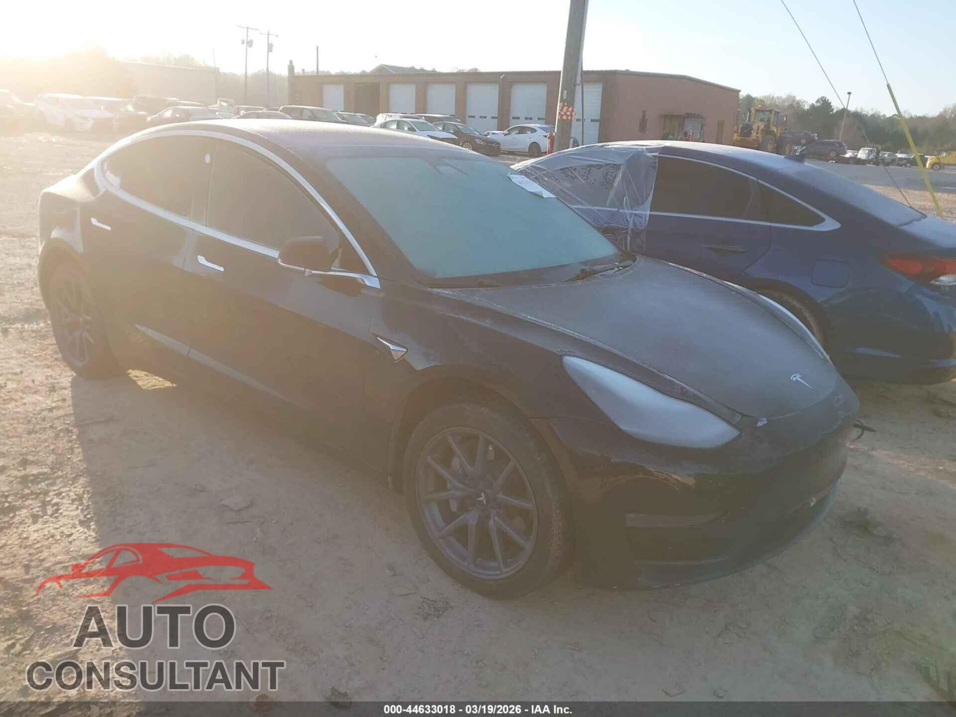 TESLA MODEL 3 2018 - 5YJ3E1EA8JF004922