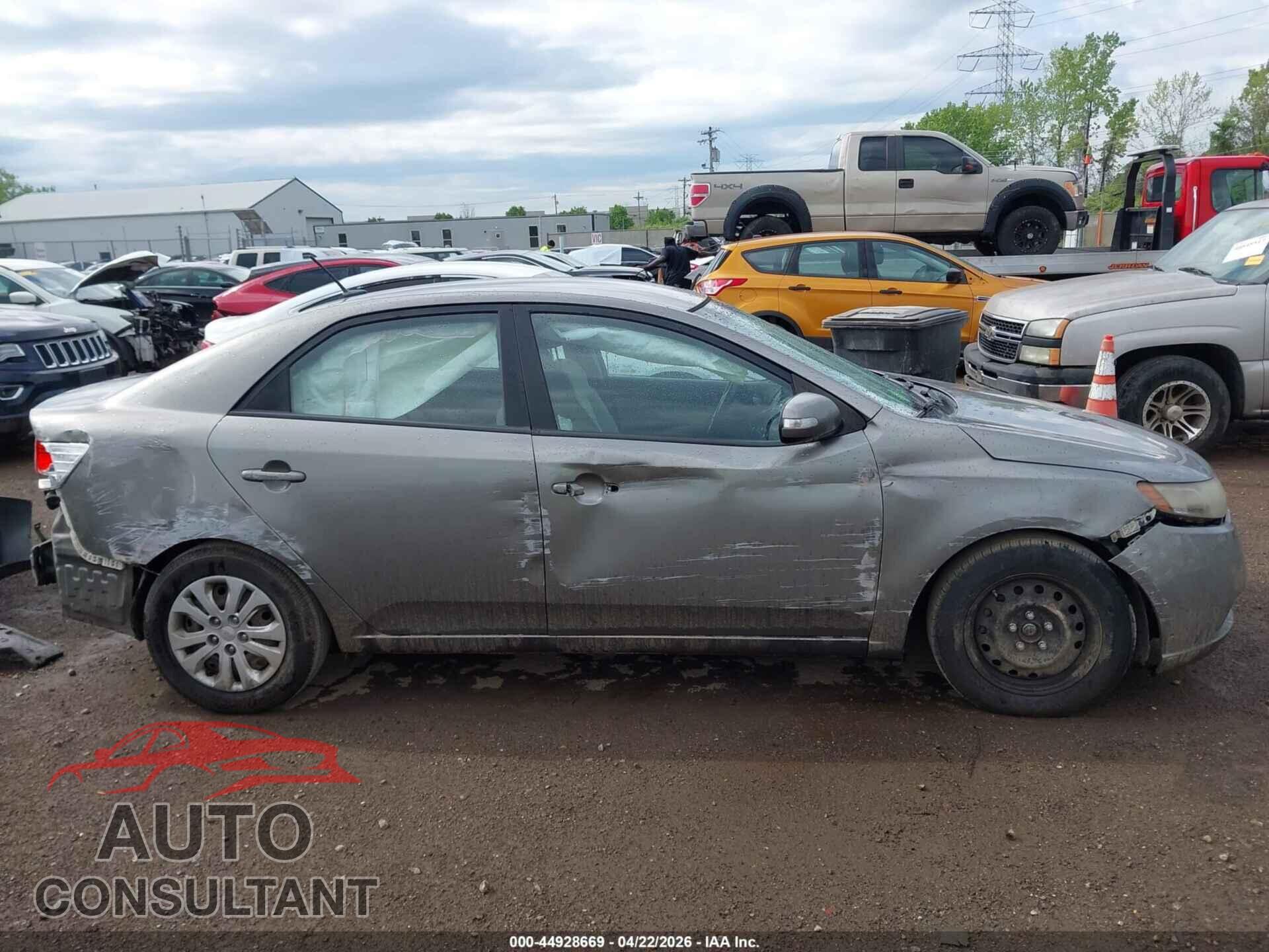 KIA FORTE 2010 - KNAFU4A22A5205228