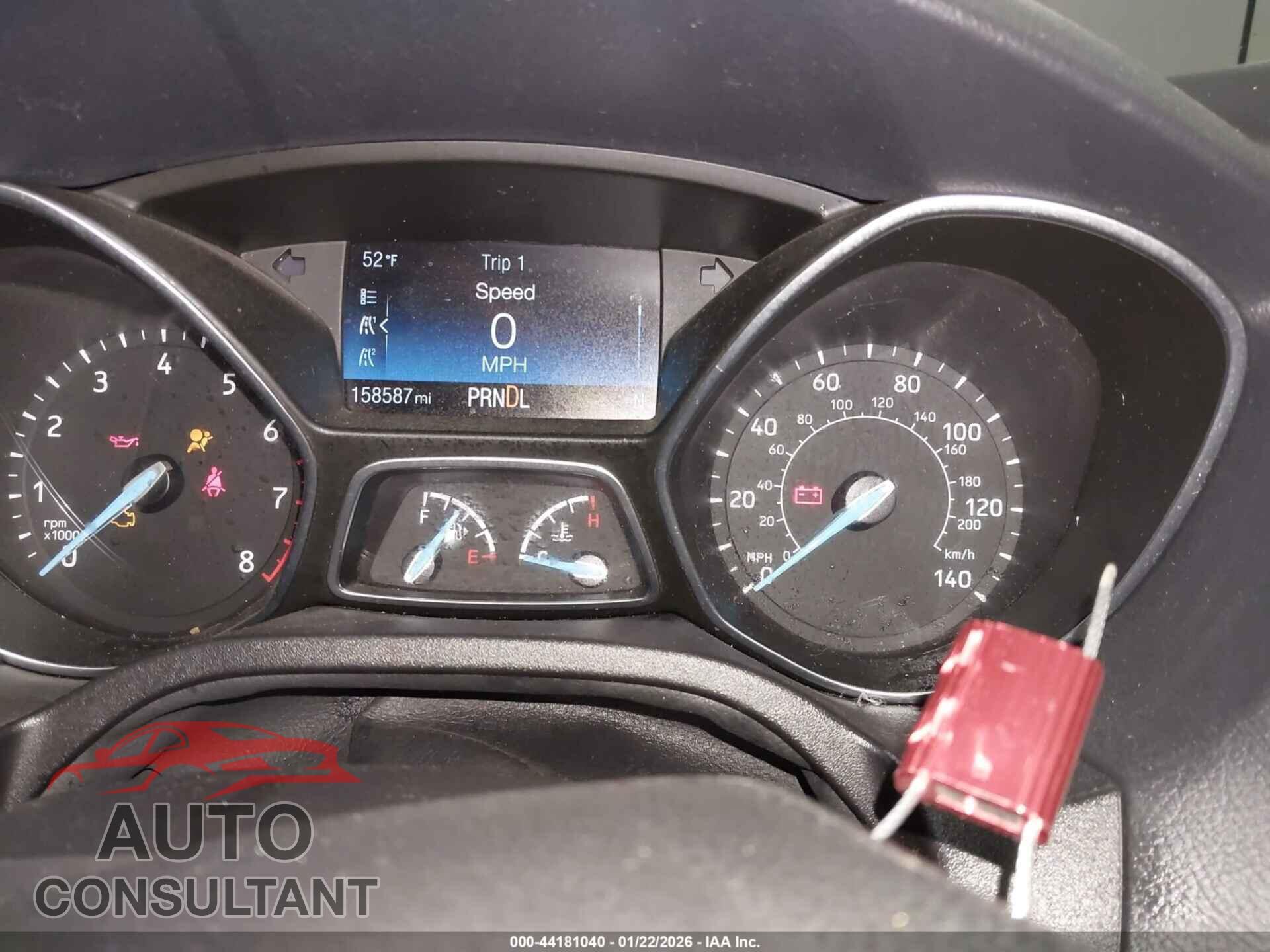 FORD FOCUS 2018 - 1FADP3F26JL324180