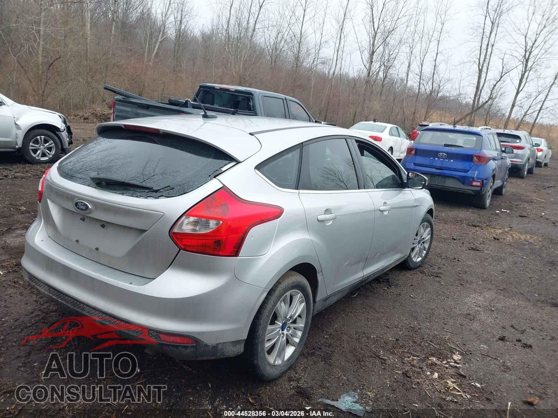 FORD FOCUS 2012 - 1FAHP3M24CL361199