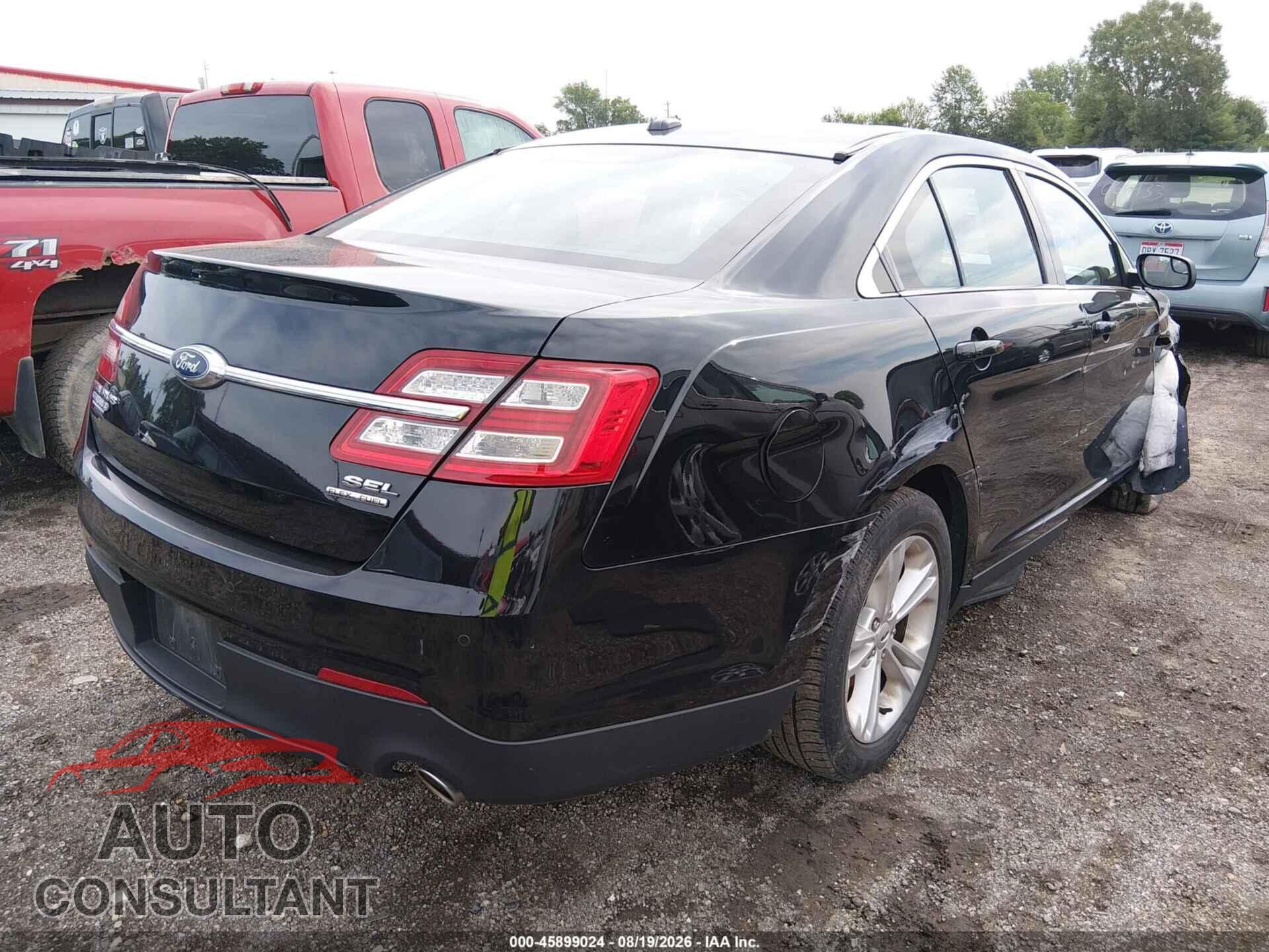 FORD TAURUS 2017 - 1FAHP2E85HG106350