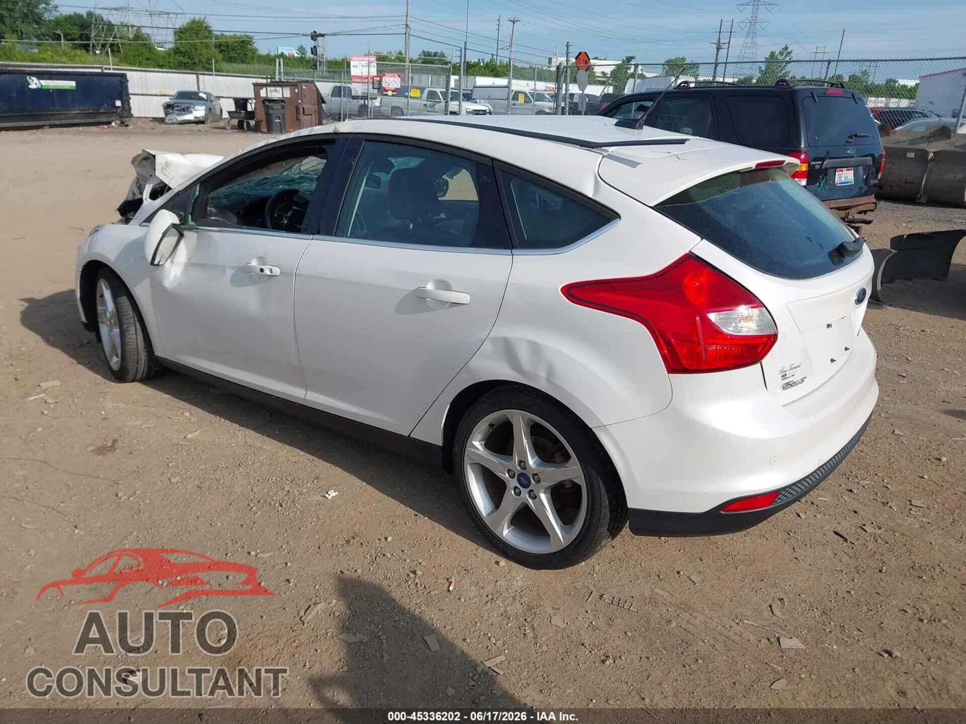 FORD FOCUS 2012 - 1FAHP3N23CL226620