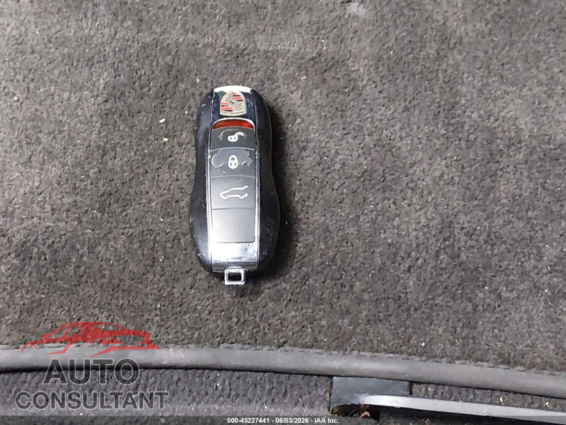 PORSCHE CAYENNE 2013 - WP1AA2A2XDLA08803