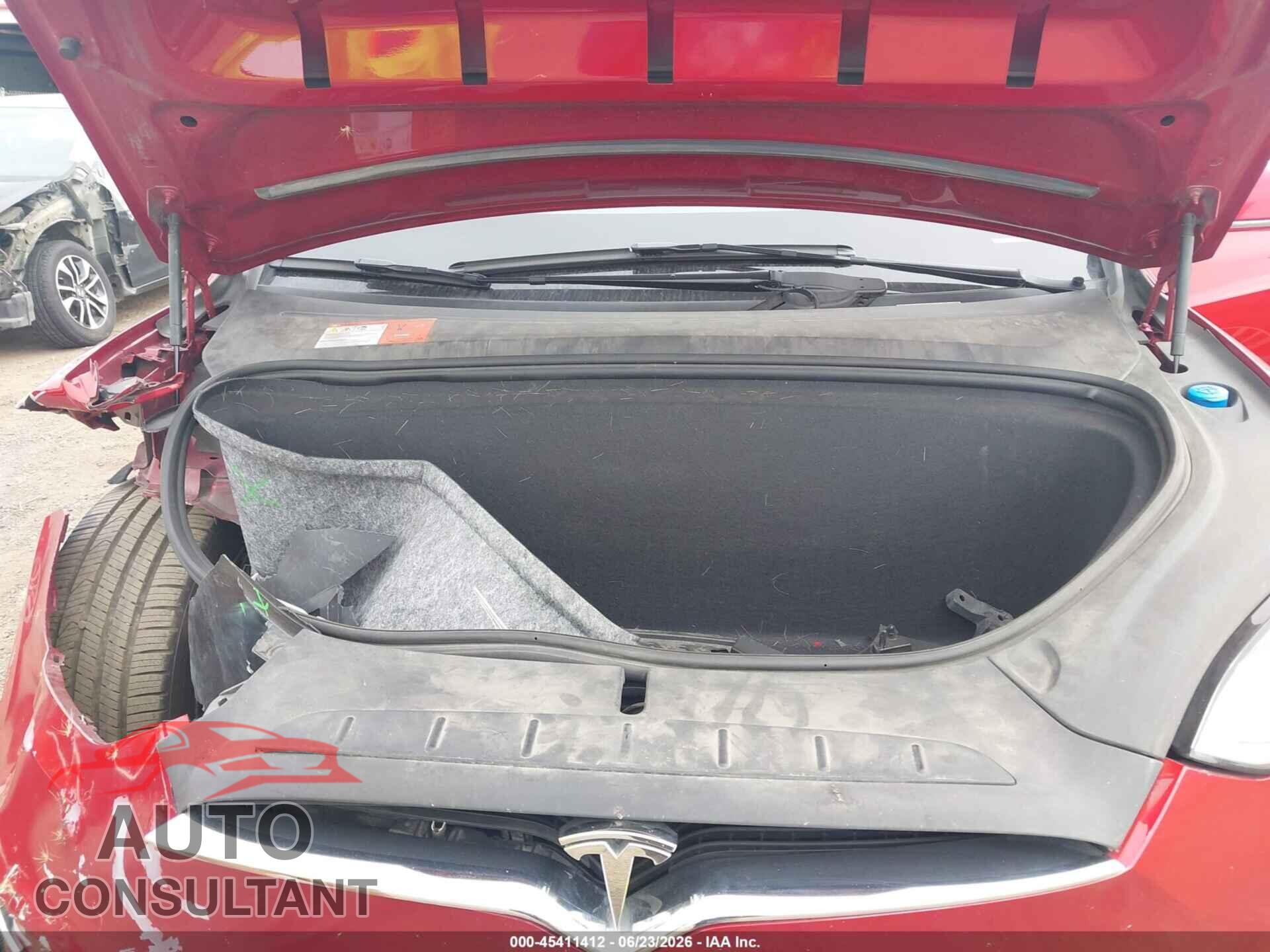 TESLA MODEL X 2017 - 5YJXCBE21HF050270