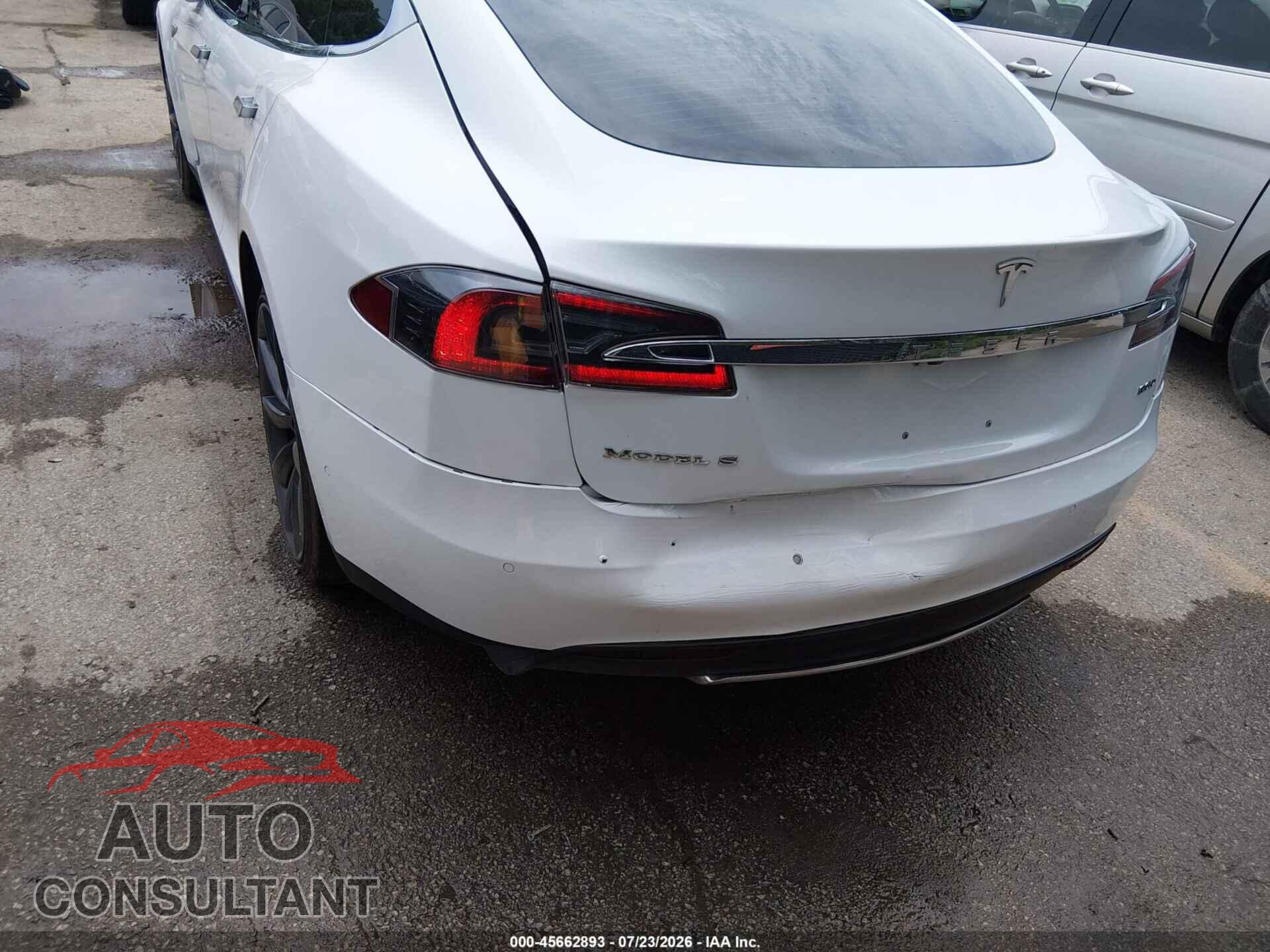 TESLA MODEL S 2015 - 5YJSA1E21FF112046
