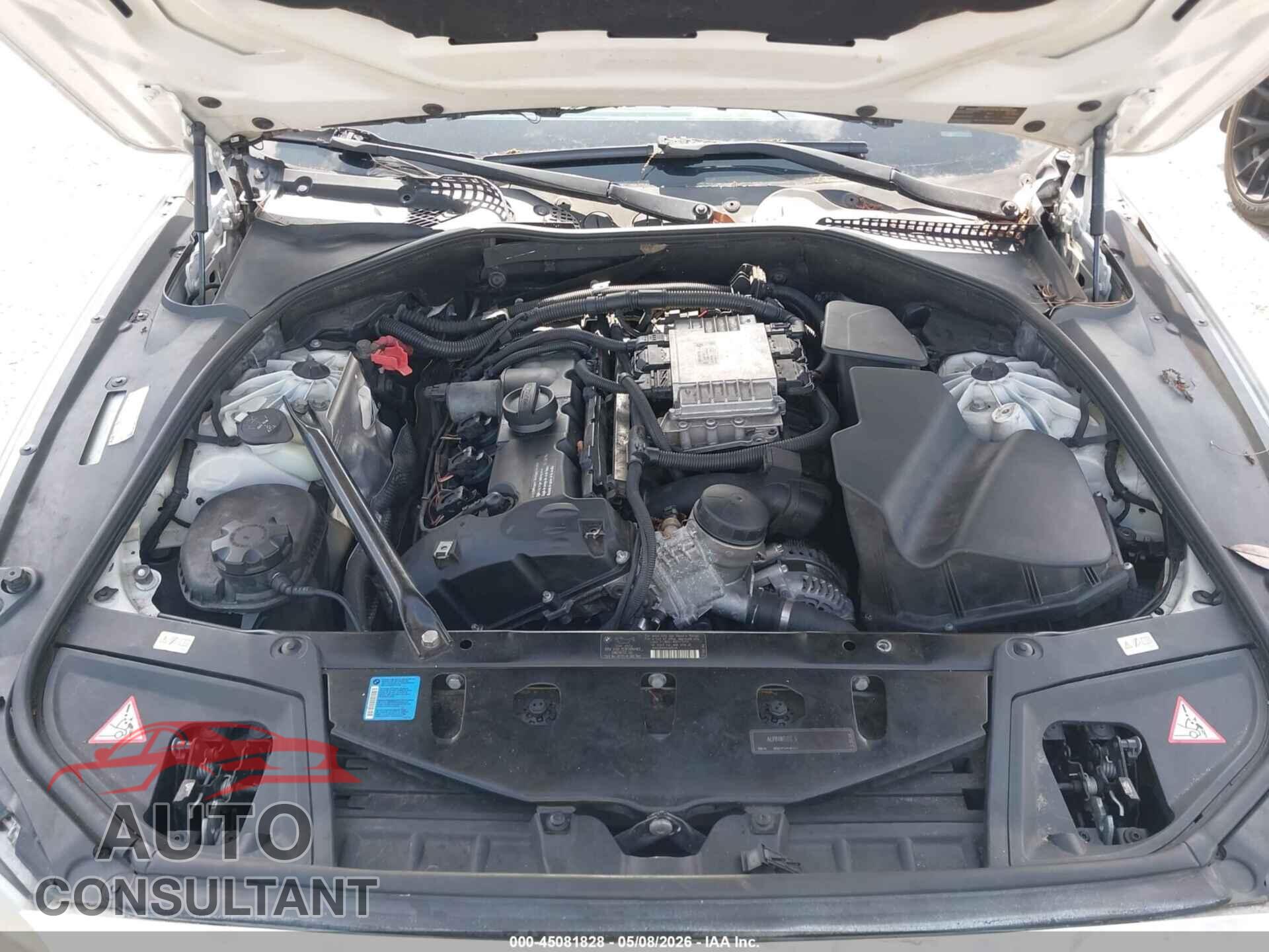 BMW 528I 2011 - WBAFR1C55BC738758