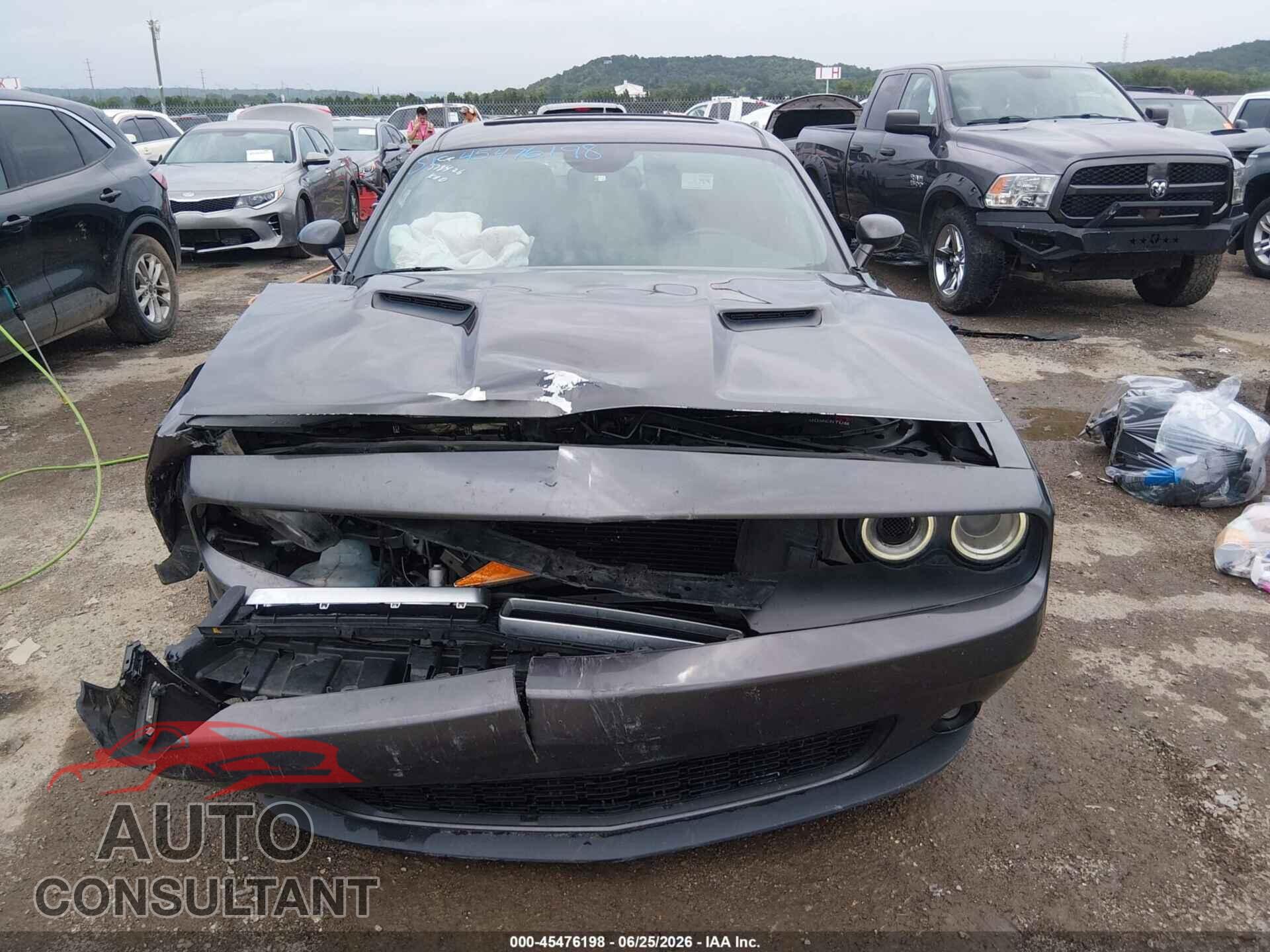 DODGE CHALLENGER 2015 - 2C3CDZAT9FH712045