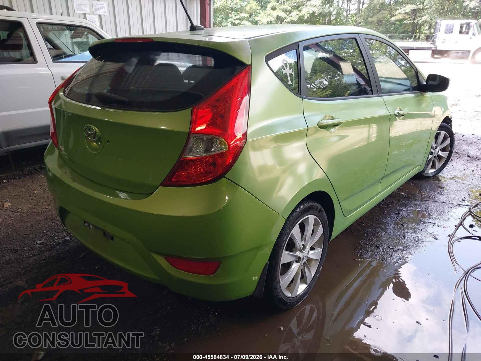 HYUNDAI ACCENT 2013 - KMHCU5AE2DU074684