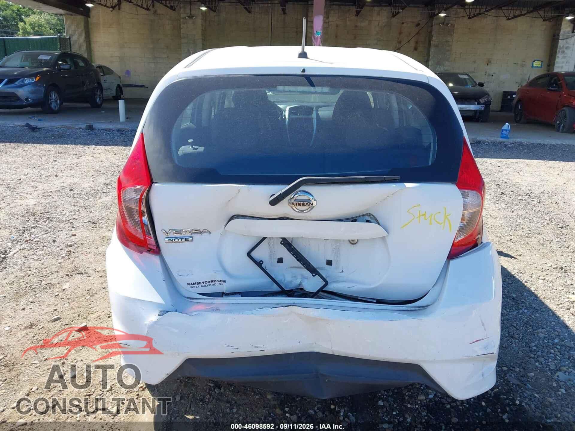 NISSAN VERSA NOTE 2017 - 3N1CE2CP2HL372024