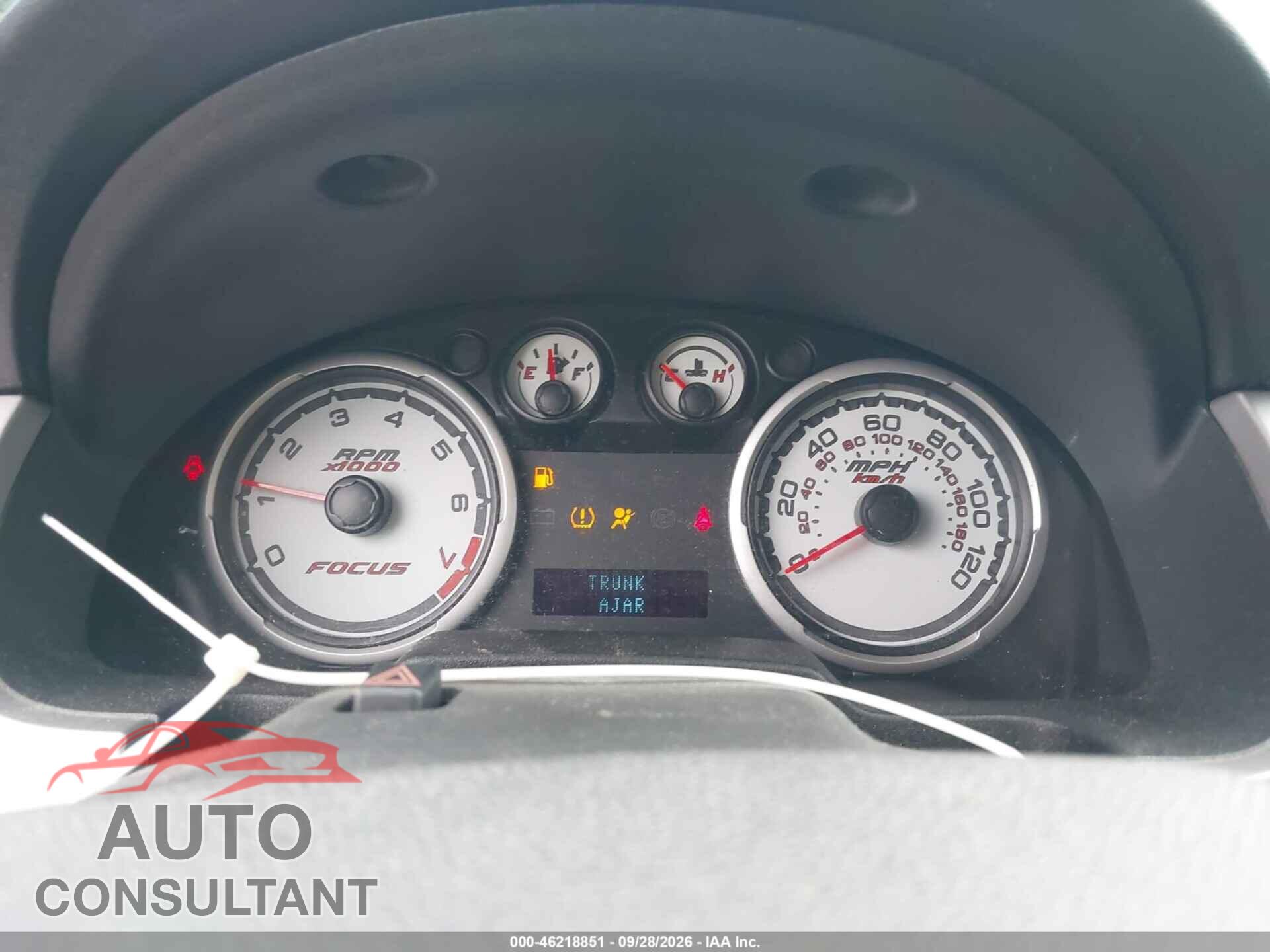 FORD FOCUS 2009 - 1FAHP36N49W211530
