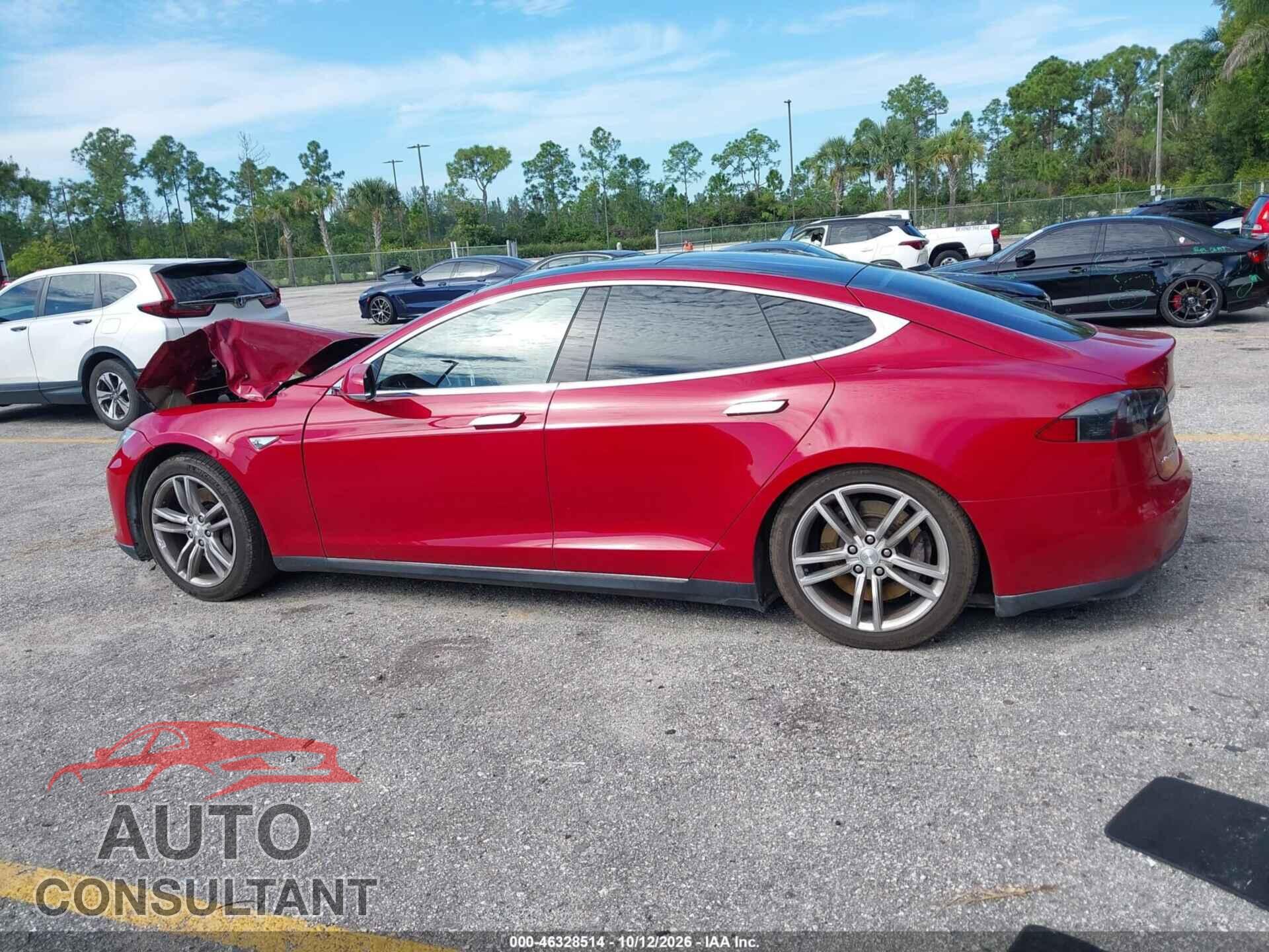 TESLA MODEL S 2013 - 5YJSA1DN9DFP16114