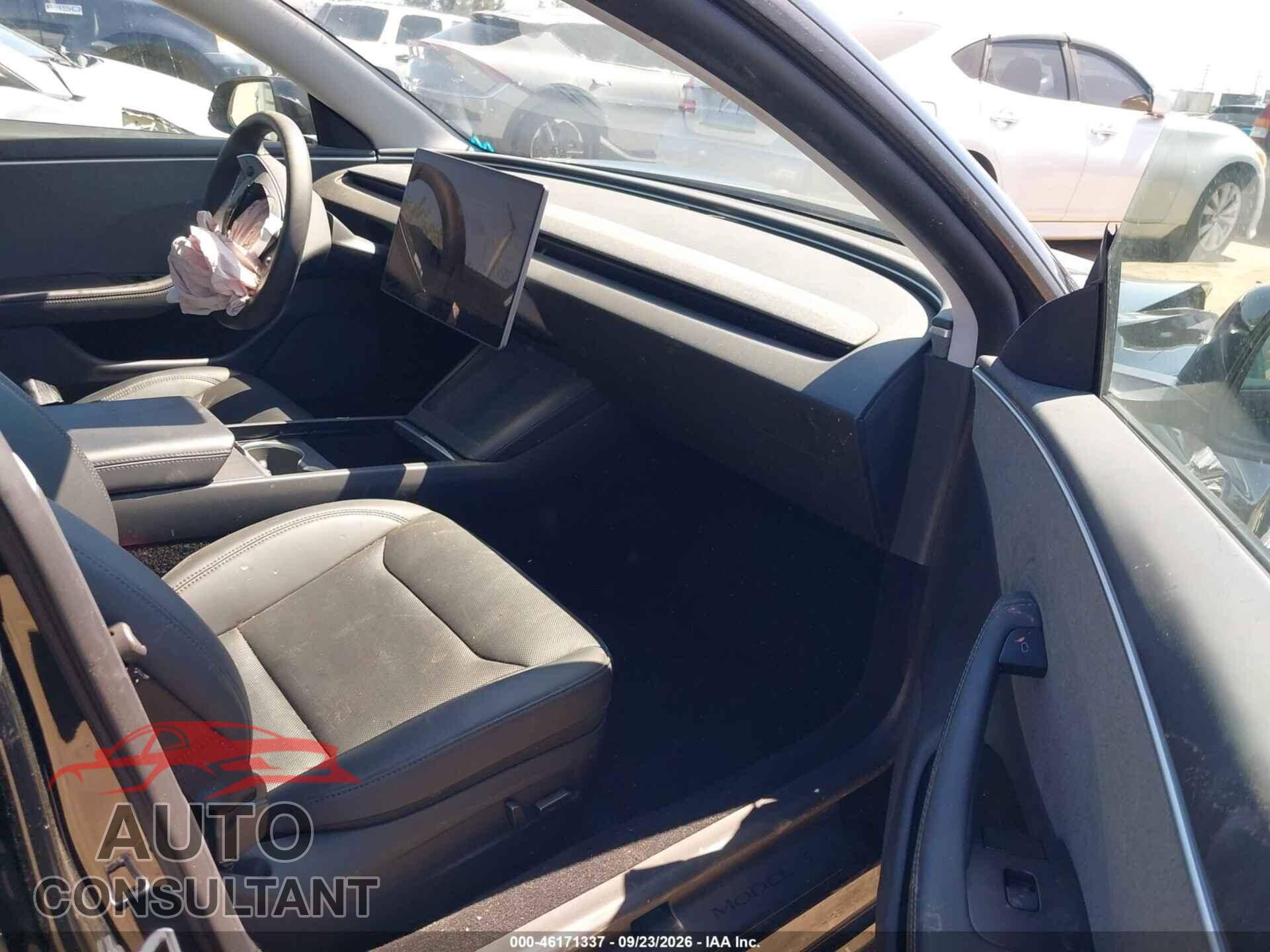 TESLA MODEL 3 2025 - 5YJ3E1EA5SF980920