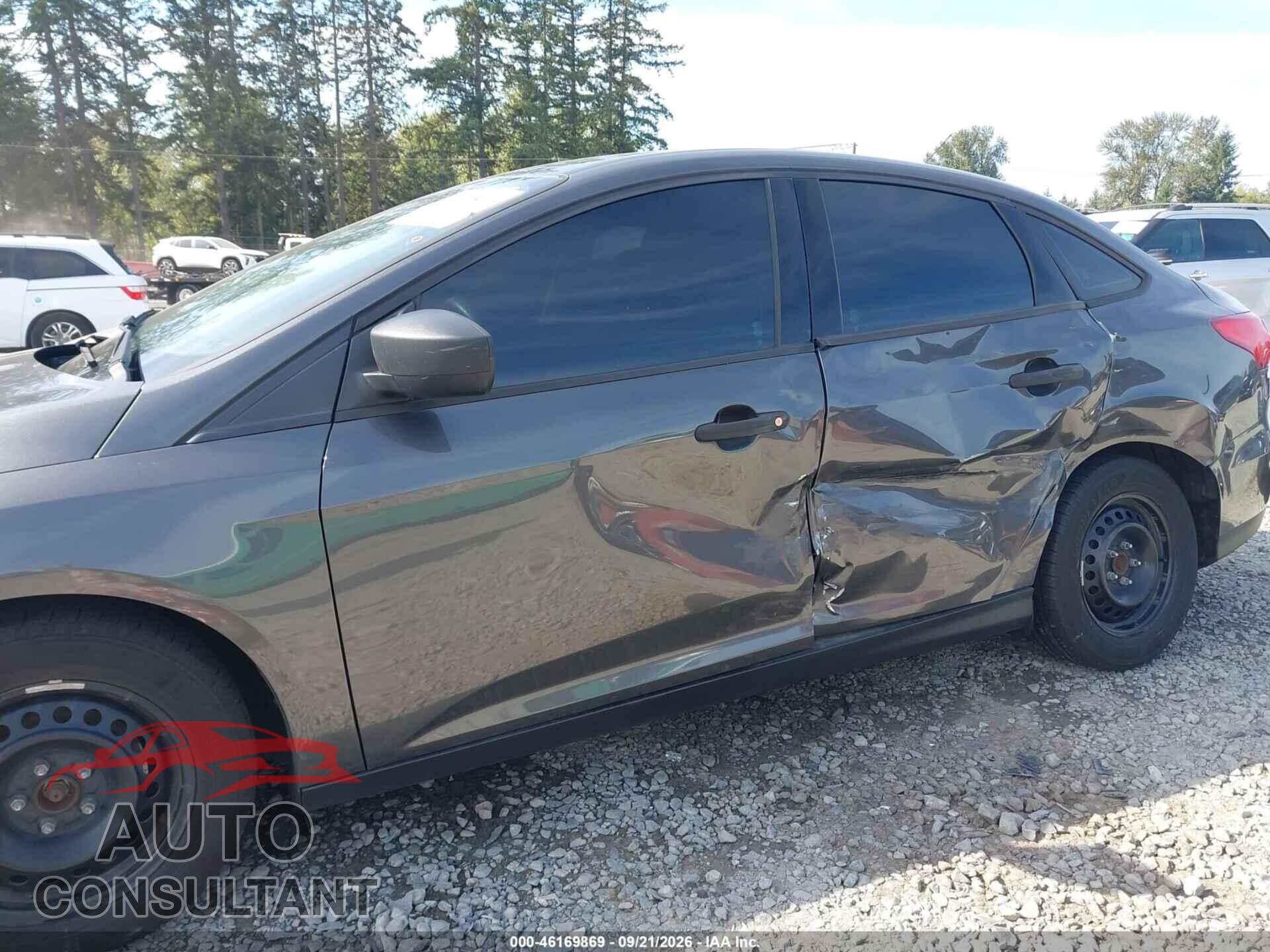 FORD FOCUS 2017 - 1FADP3E23HL299993