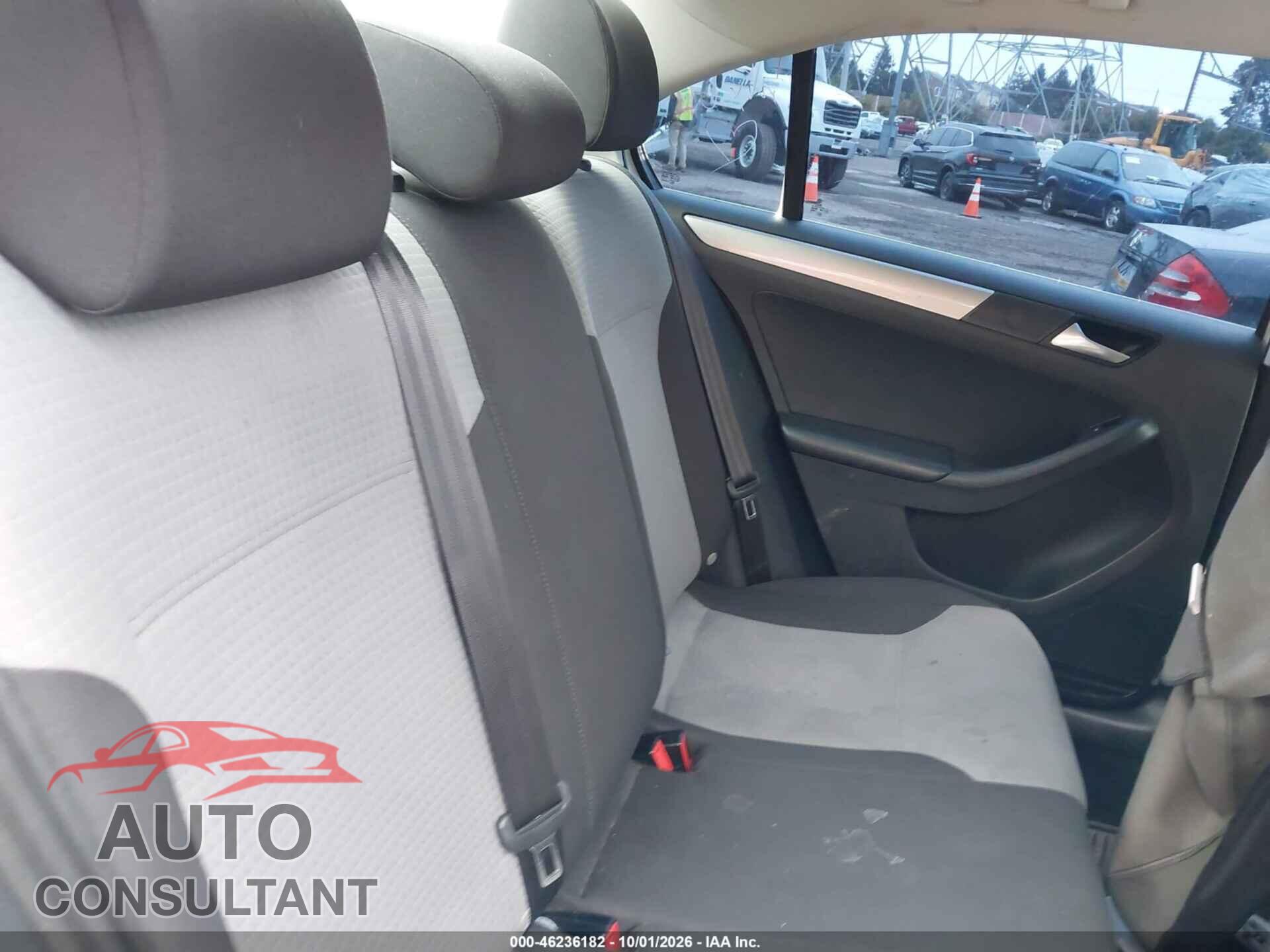 VOLKSWAGEN JETTA 2017 - 3VW2B7AJ0HM334392
