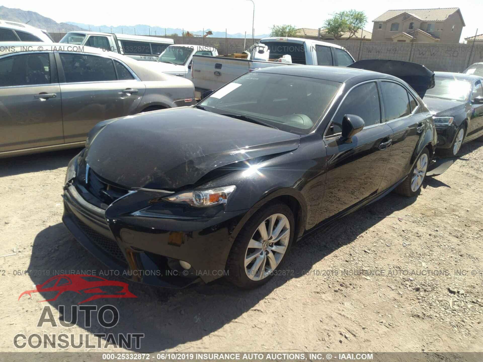 LEXUS IS 2014 - JTHBF1D24E5024402