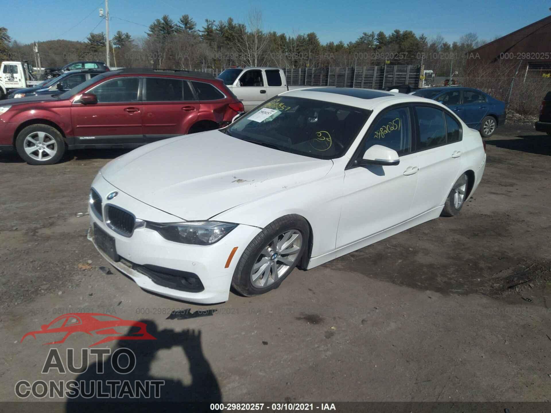 BMW 3 SERIES 2016 - WBA8A3C50GK551663
