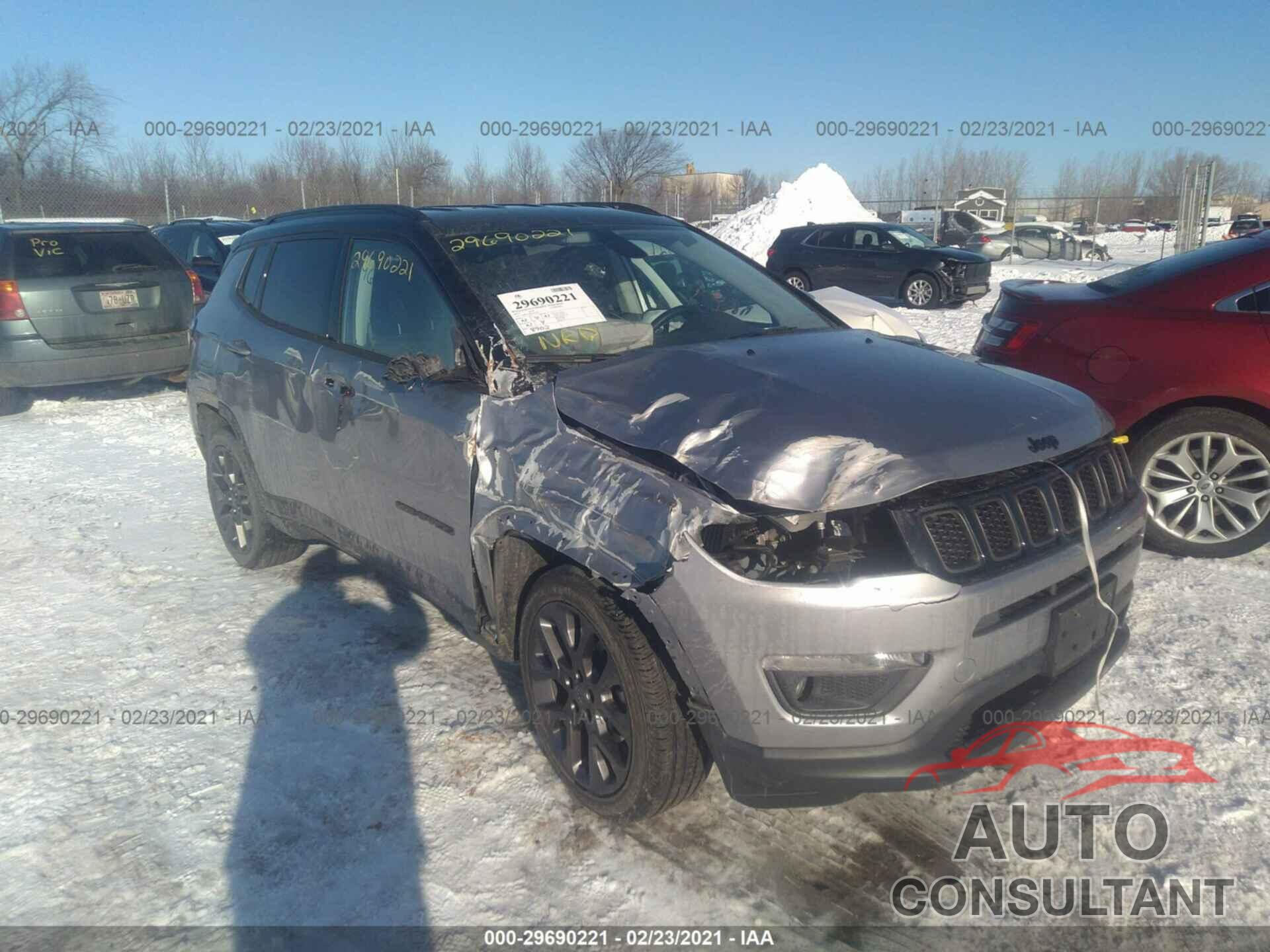 JEEP COMPASS 2019 - 3C4NJDCB2KT672719
