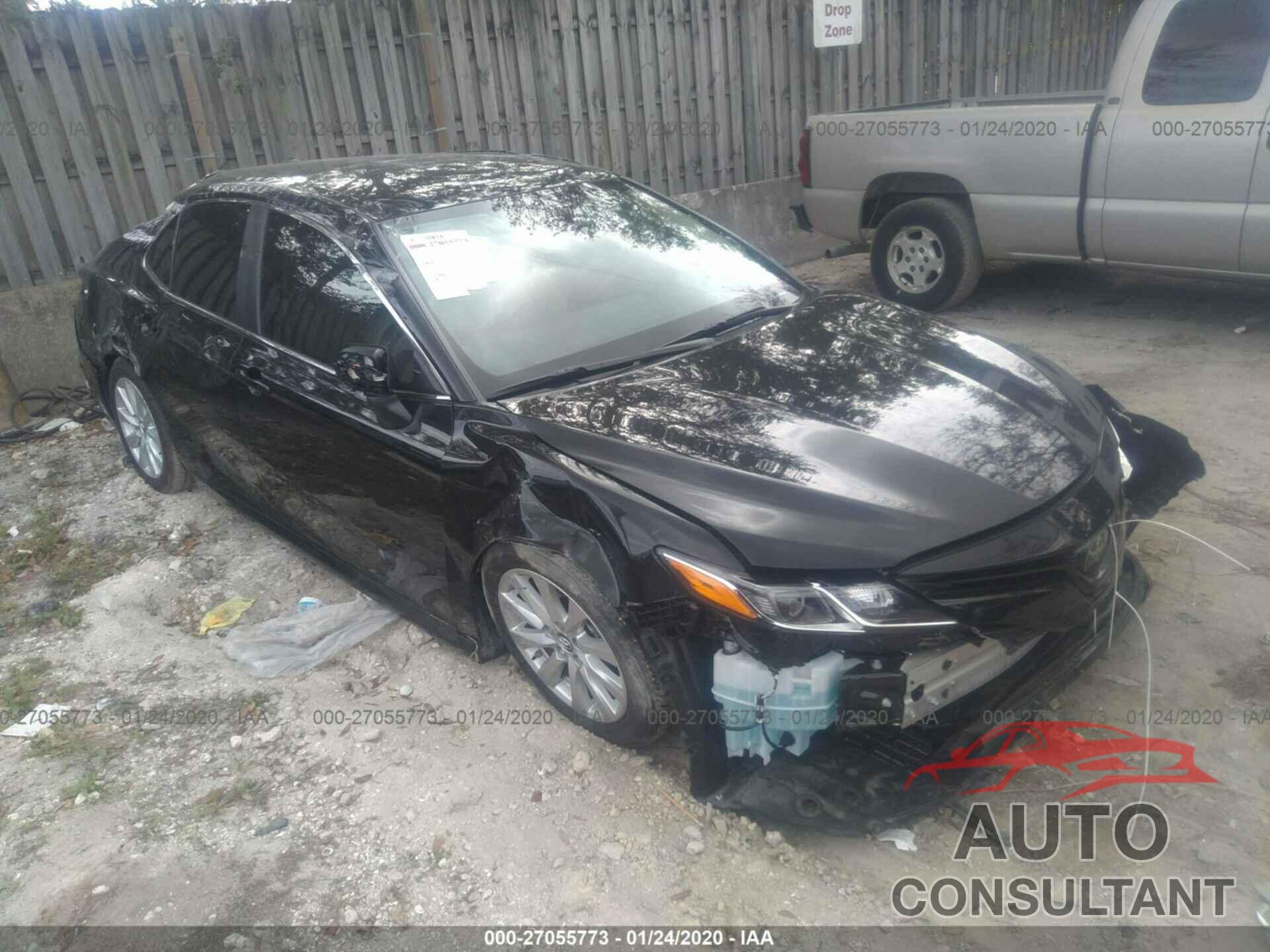 TOYOTA CAMRY 2019 - 4T1B11HK4KU852702