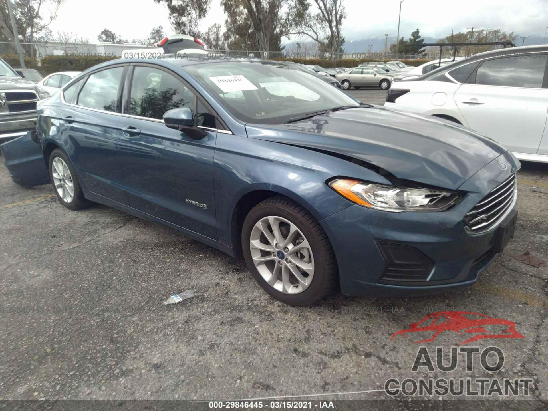 FORD FUSION HYBRID 2019 - 3FA6P0LU0KR200941