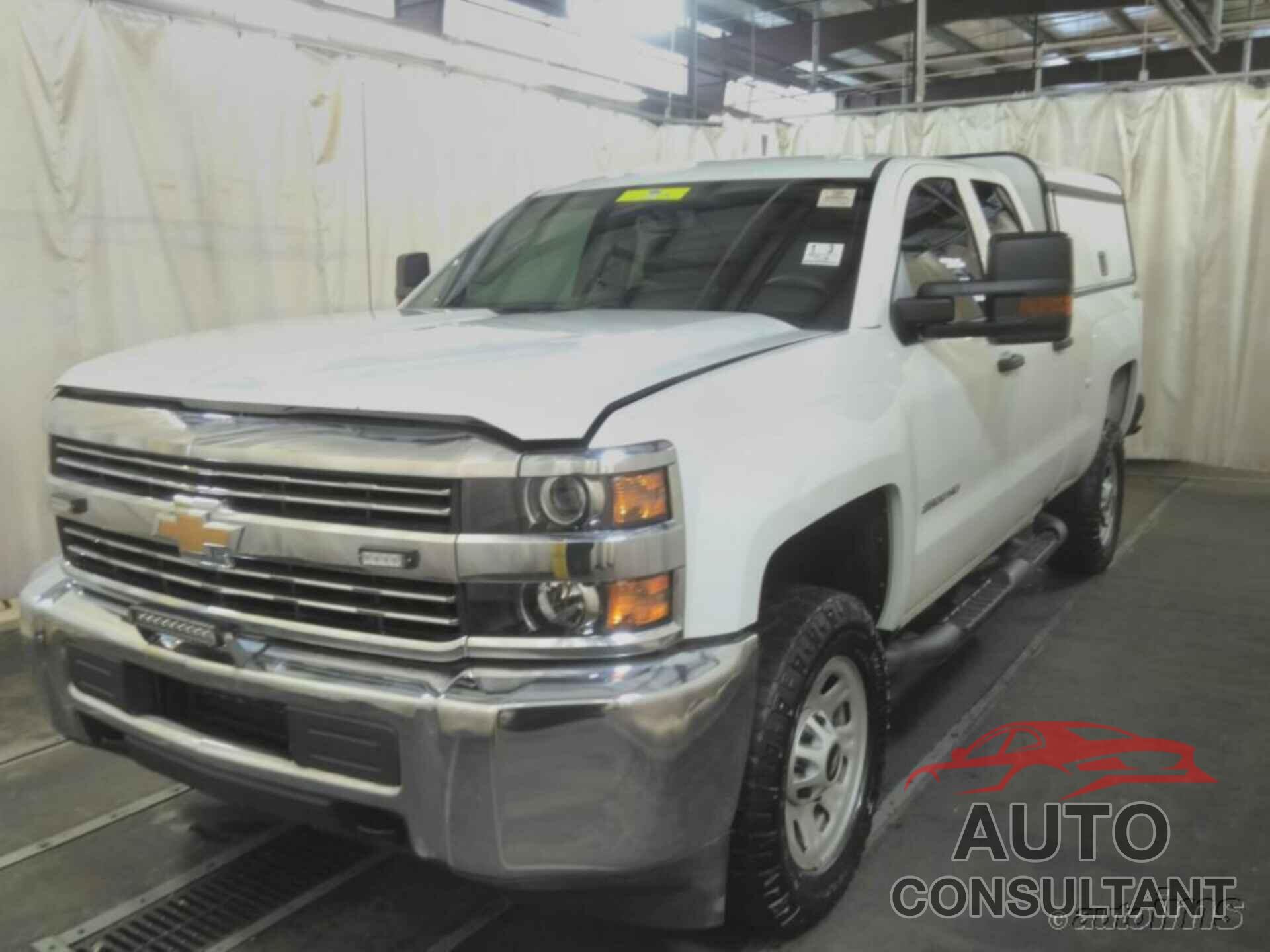 CHEVROLET SILVERADO 2500HD 2017 - 1GC2KUEG1HZ331693