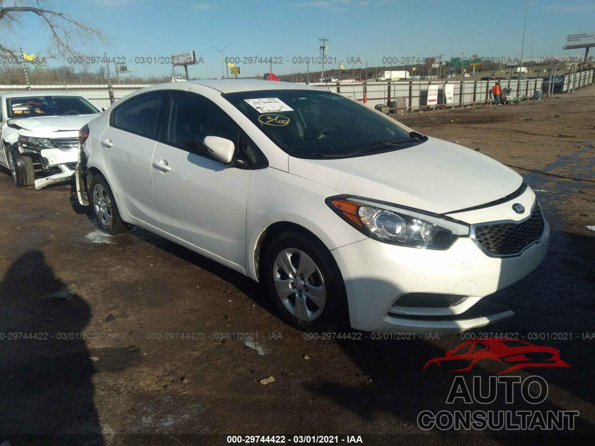 KIA FORTE 2016 - KNAFX4A6XG5517672