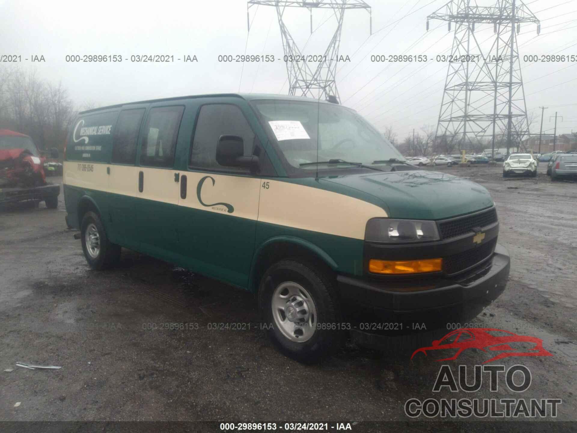 CHEVROLET EXPRESS CARGO VAN 2018 - 1GCWGAFG4J1205185