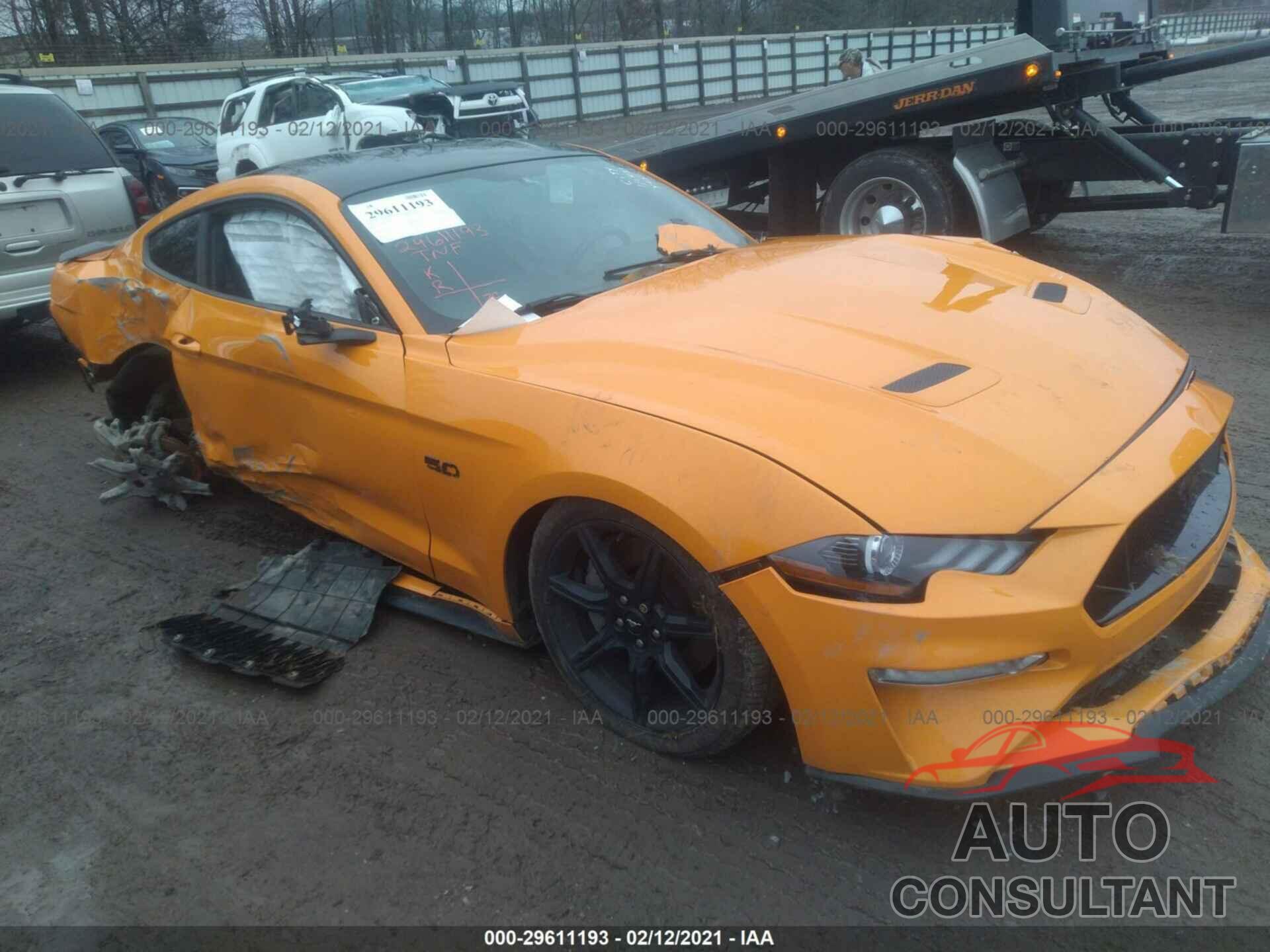 FORD MUSTANG 2018 - 1FA6P8CF6J5111991