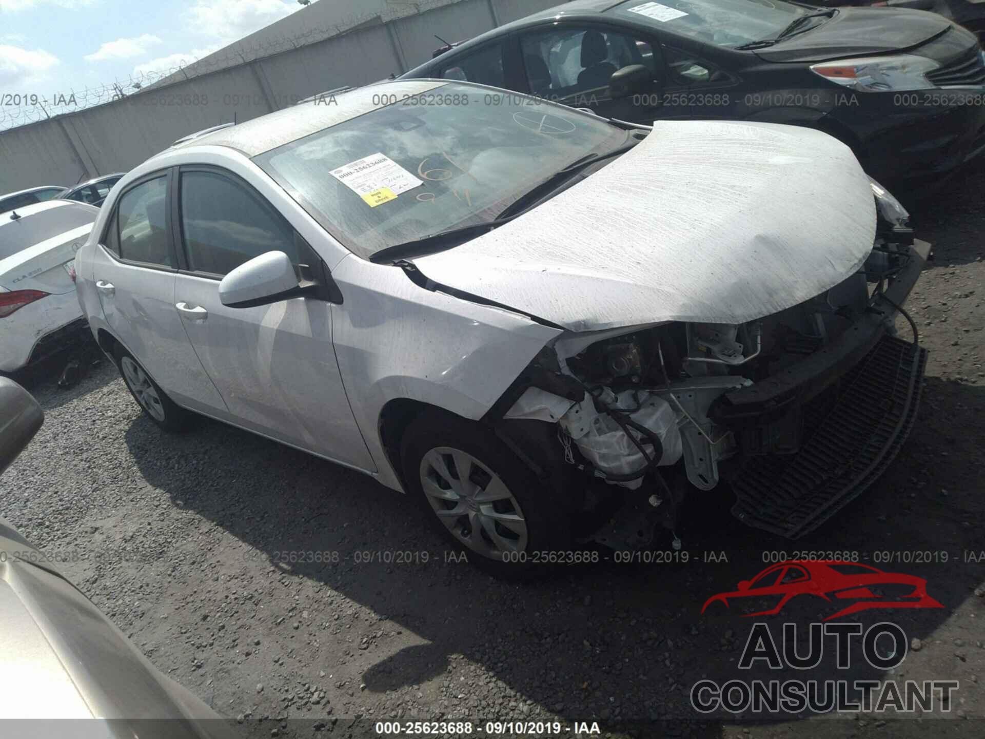 TOYOTA COROLLA 2017 - 5YFBURHE8HP716857
