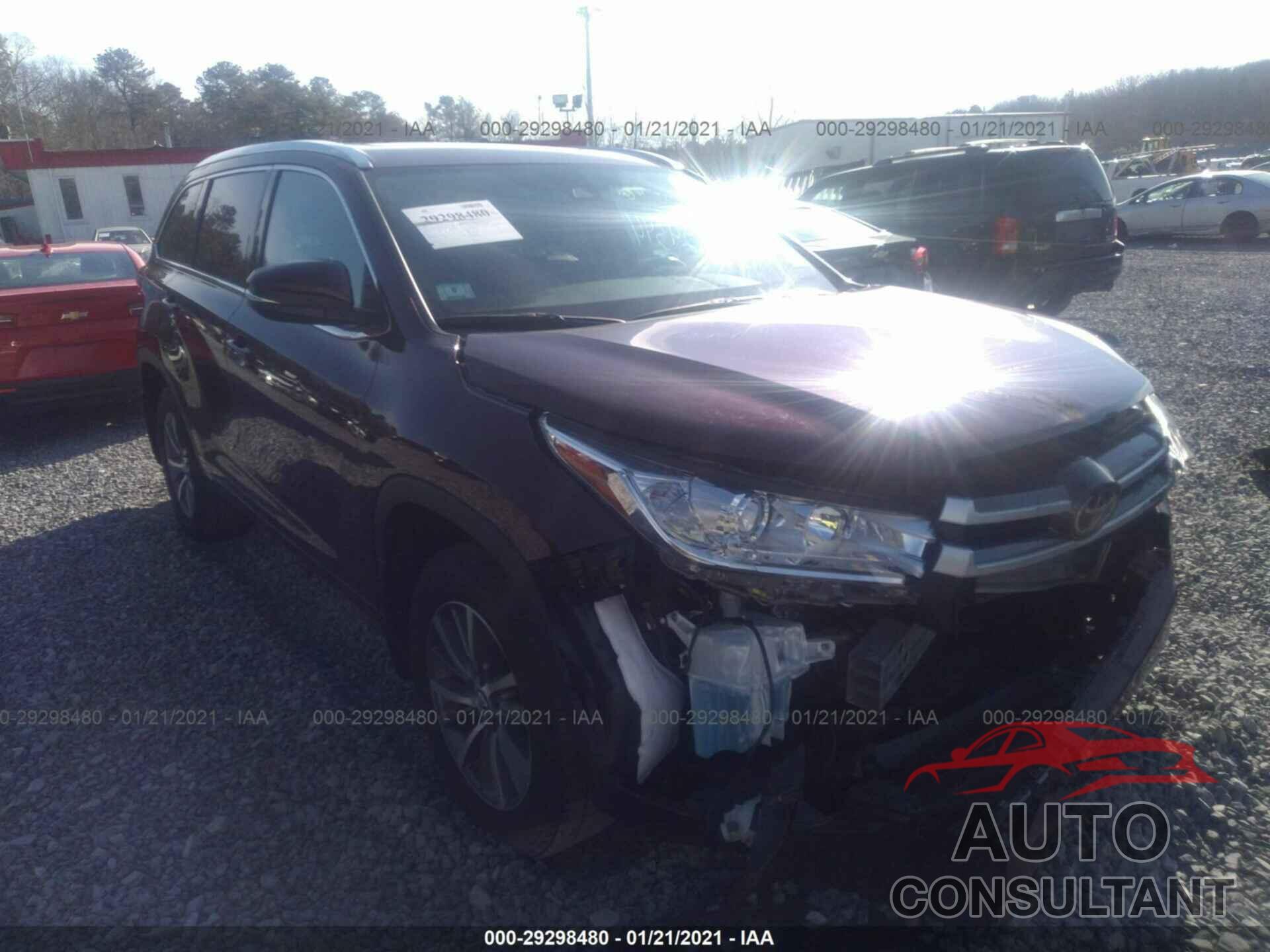 TOYOTA HIGHLANDER 2018 - 5TDJZRFH0JS895502