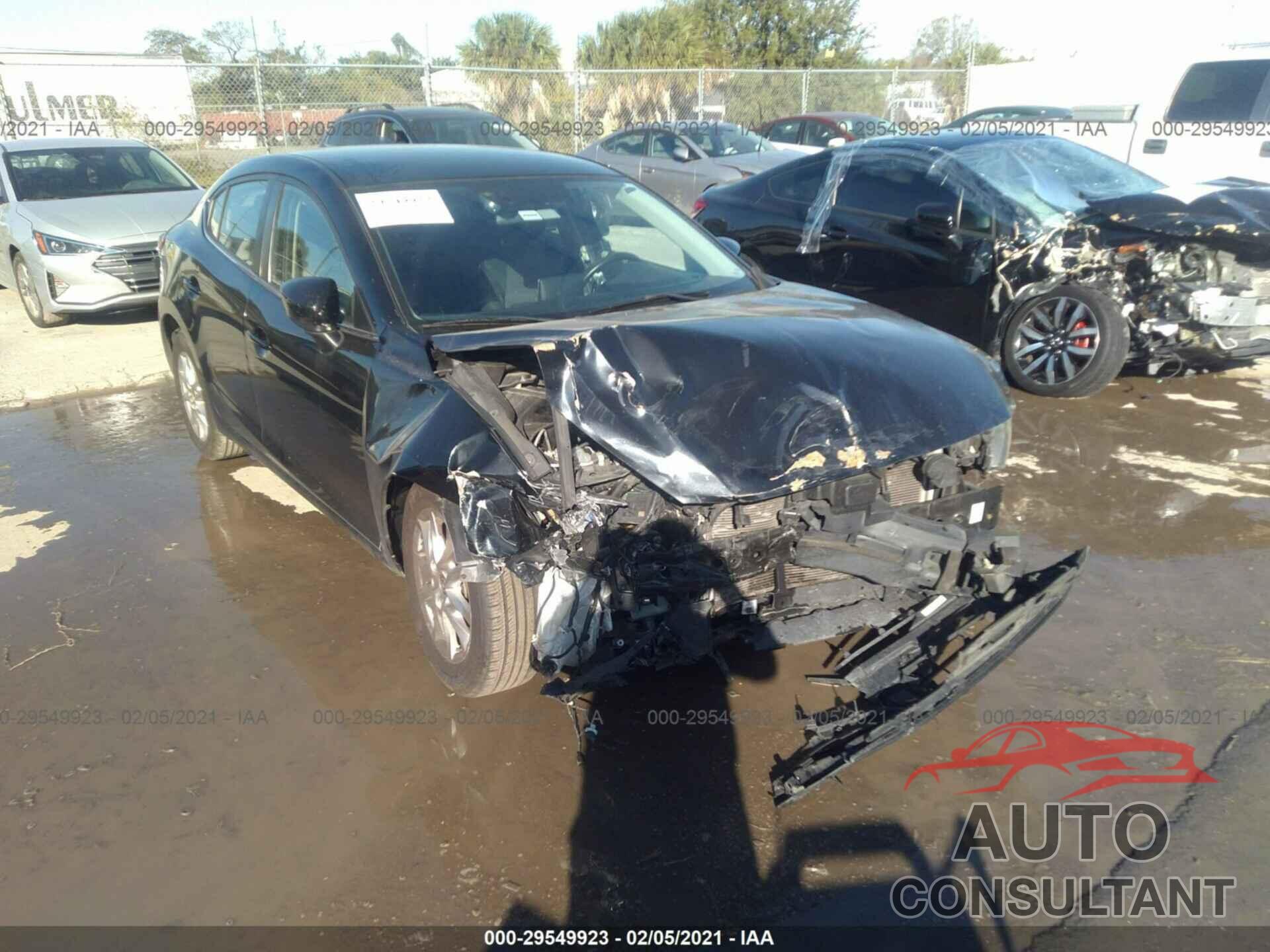 MAZDA MAZDA3 2016 - JM1BM1U74G1321165