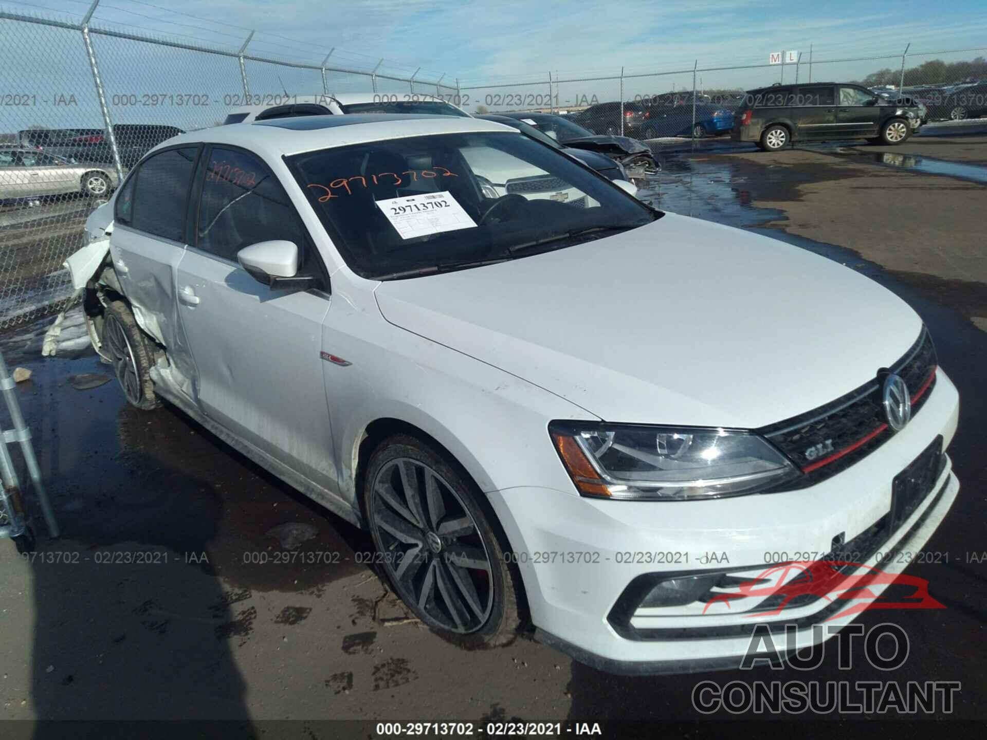 VOLKSWAGEN JETTA 2018 - 3VW4T7AJ9JM207328