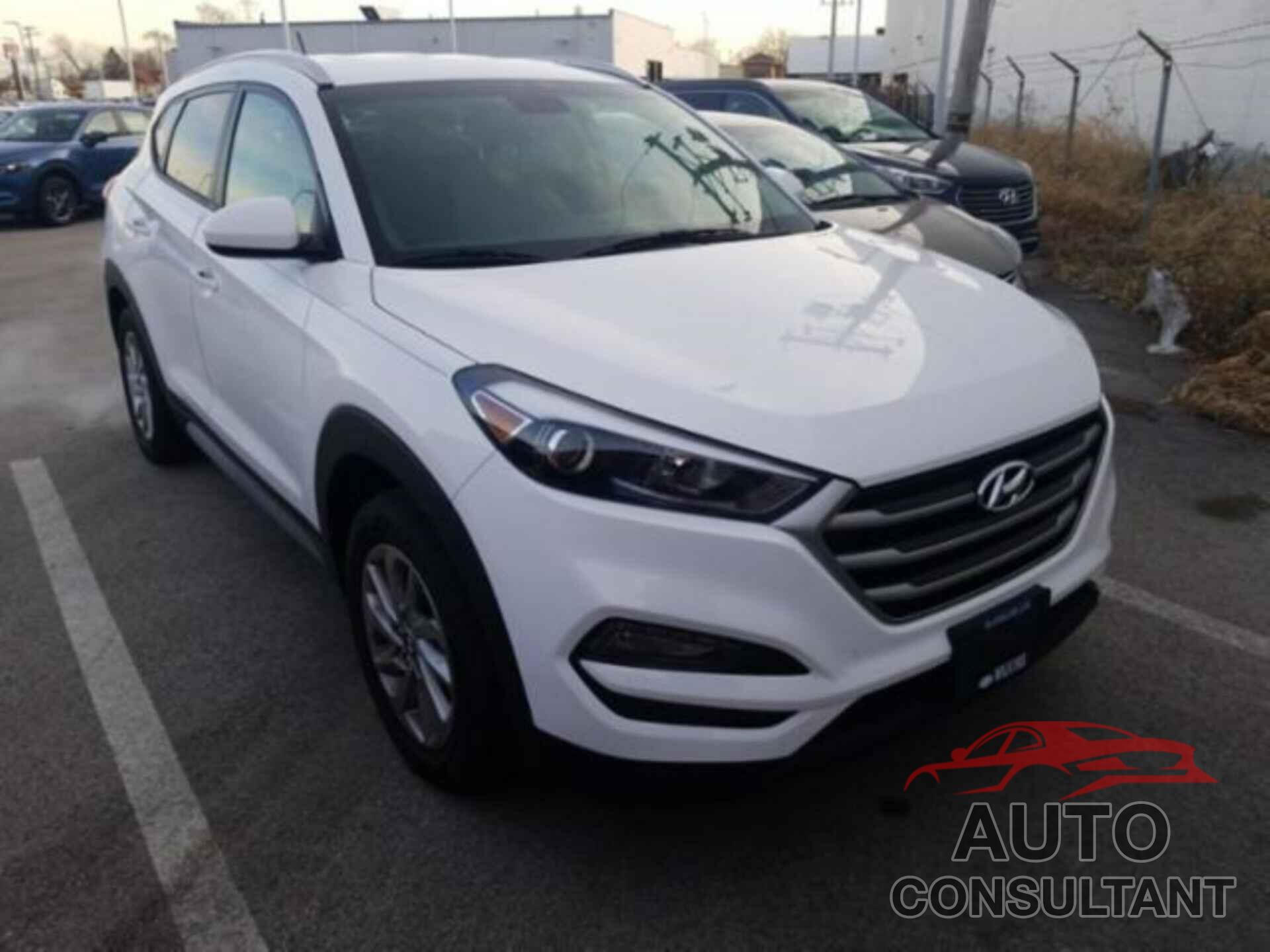 HYUNDAI TUCSON 2017 - KM8J3CA48HU468895