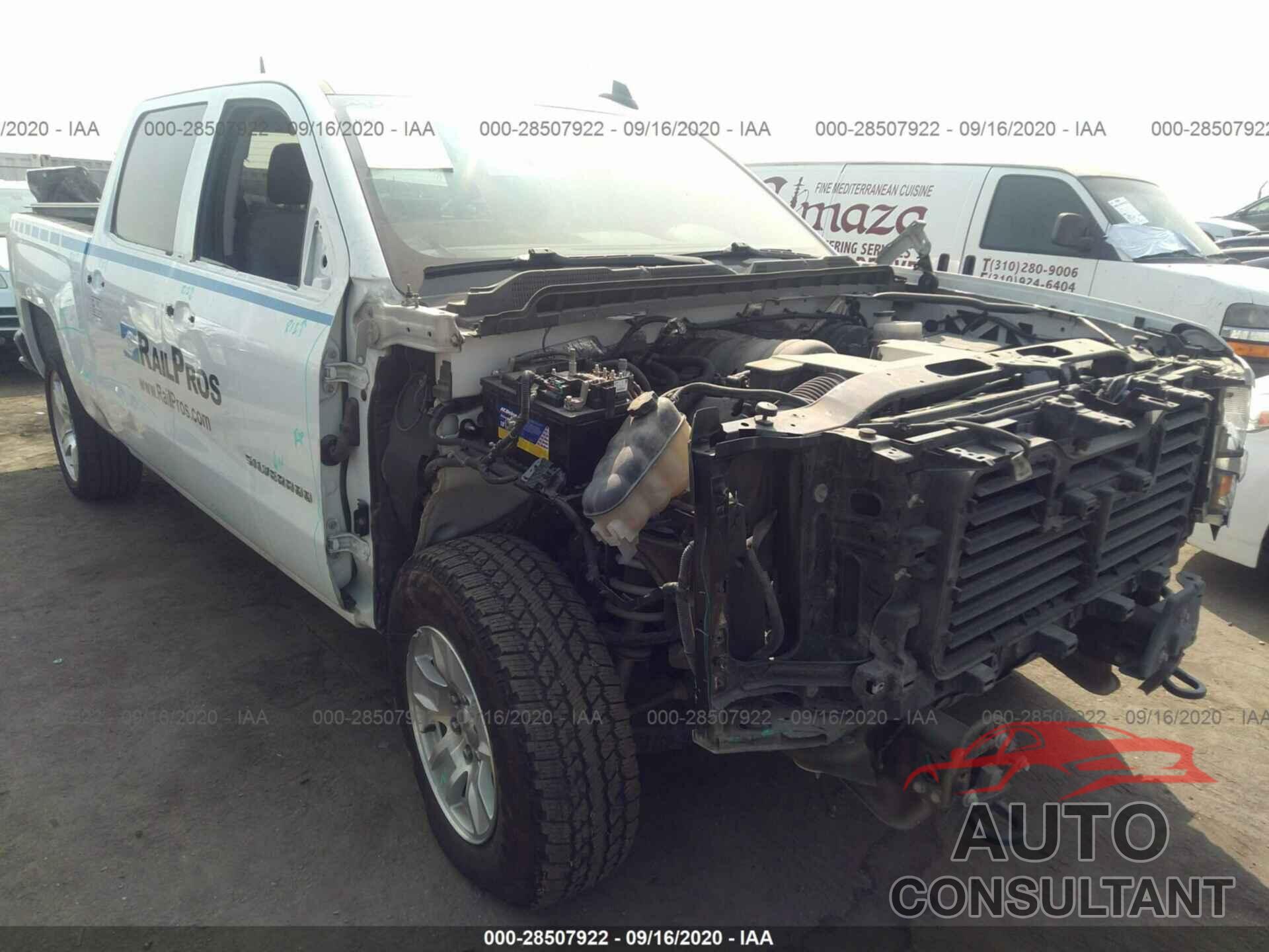 CHEVROLET SILVERADO 1500 2018 - 3GCUKNEC6JG323770