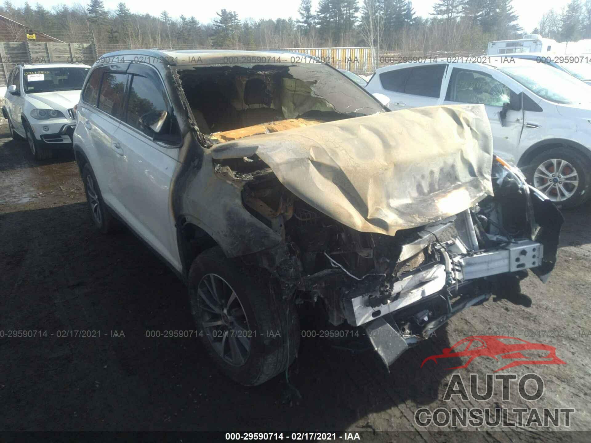 TOYOTA HIGHLANDER 2019 - 5TDKZRFH3KS368172