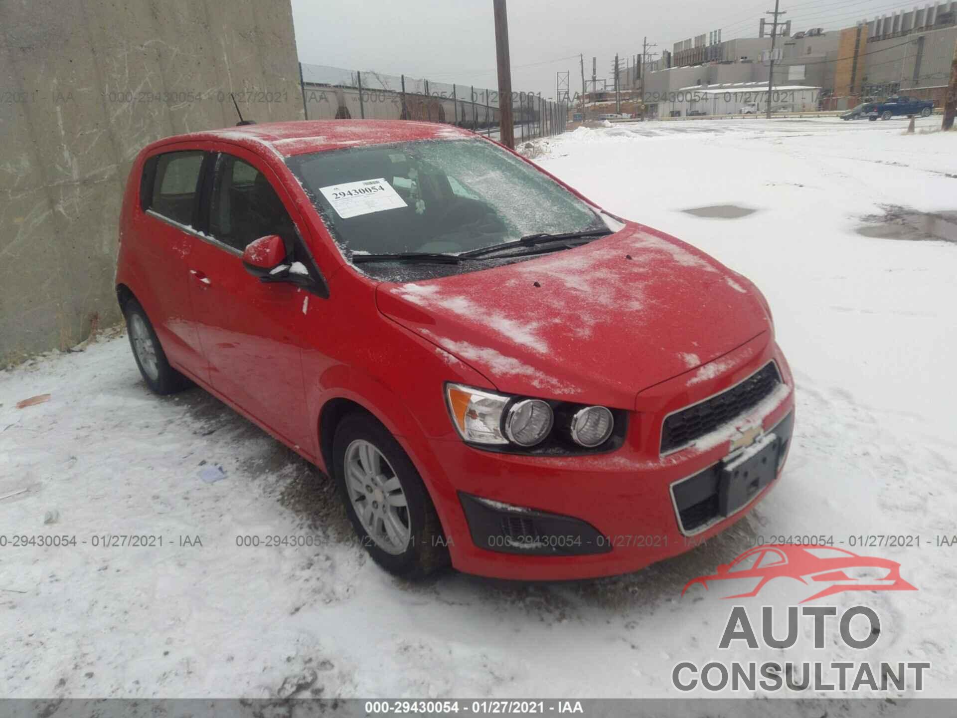 CHEVROLET SONIC 2016 - 1G1JC6SH1G4119320