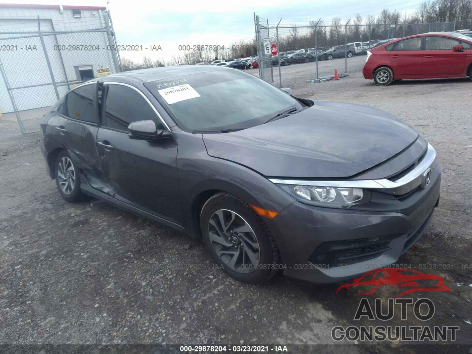 HONDA CIVIC SEDAN 2017 - 19XFC2F74HE077703