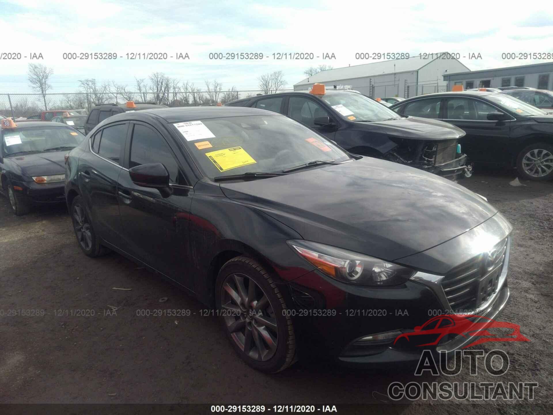 MAZDA MAZDA3 4-DOOR 2018 - 3MZBN1V3XJM165729