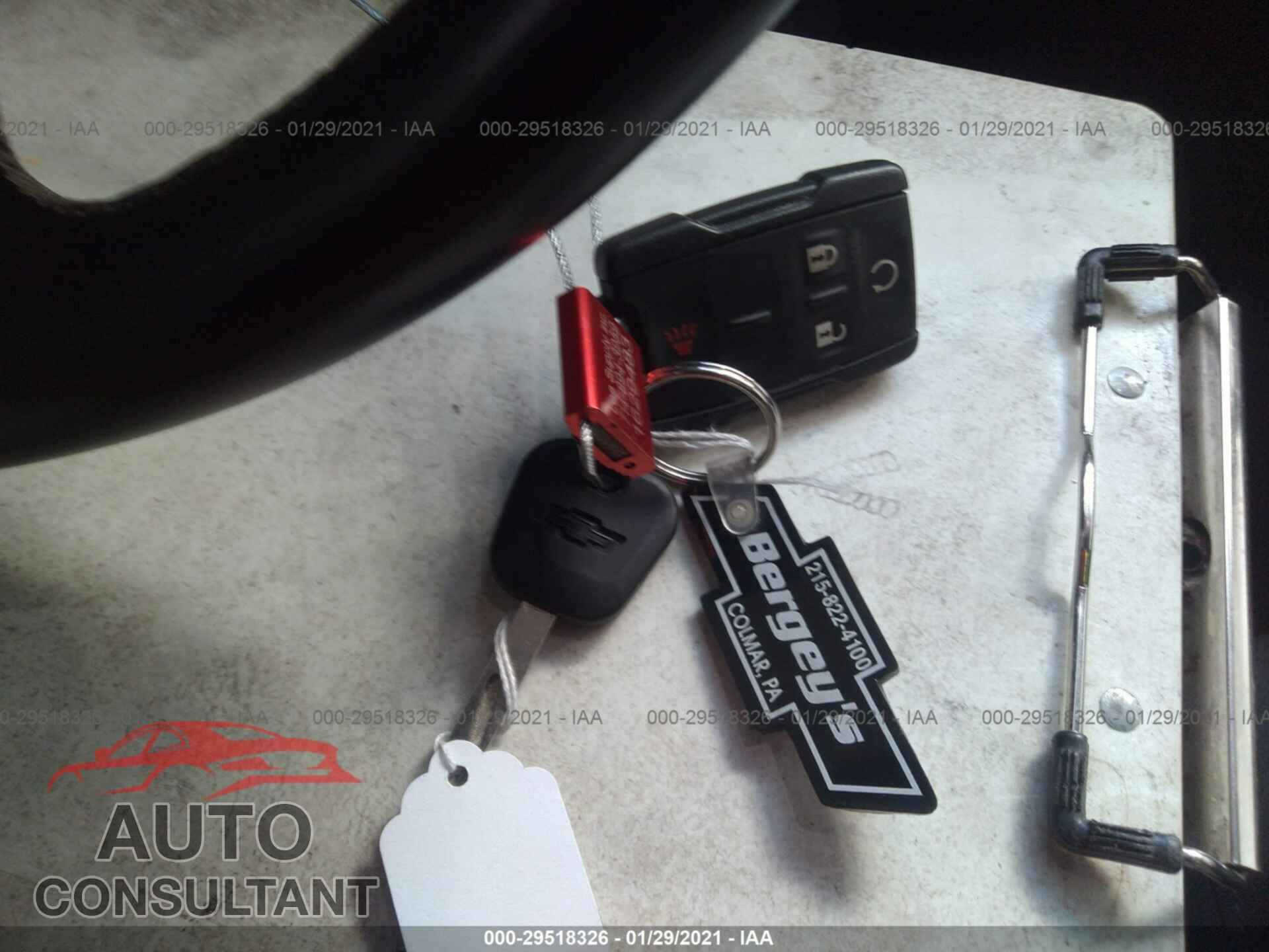 CHEVROLET SILVERADO 1500 2017 - 3GCUKREC8HG242514